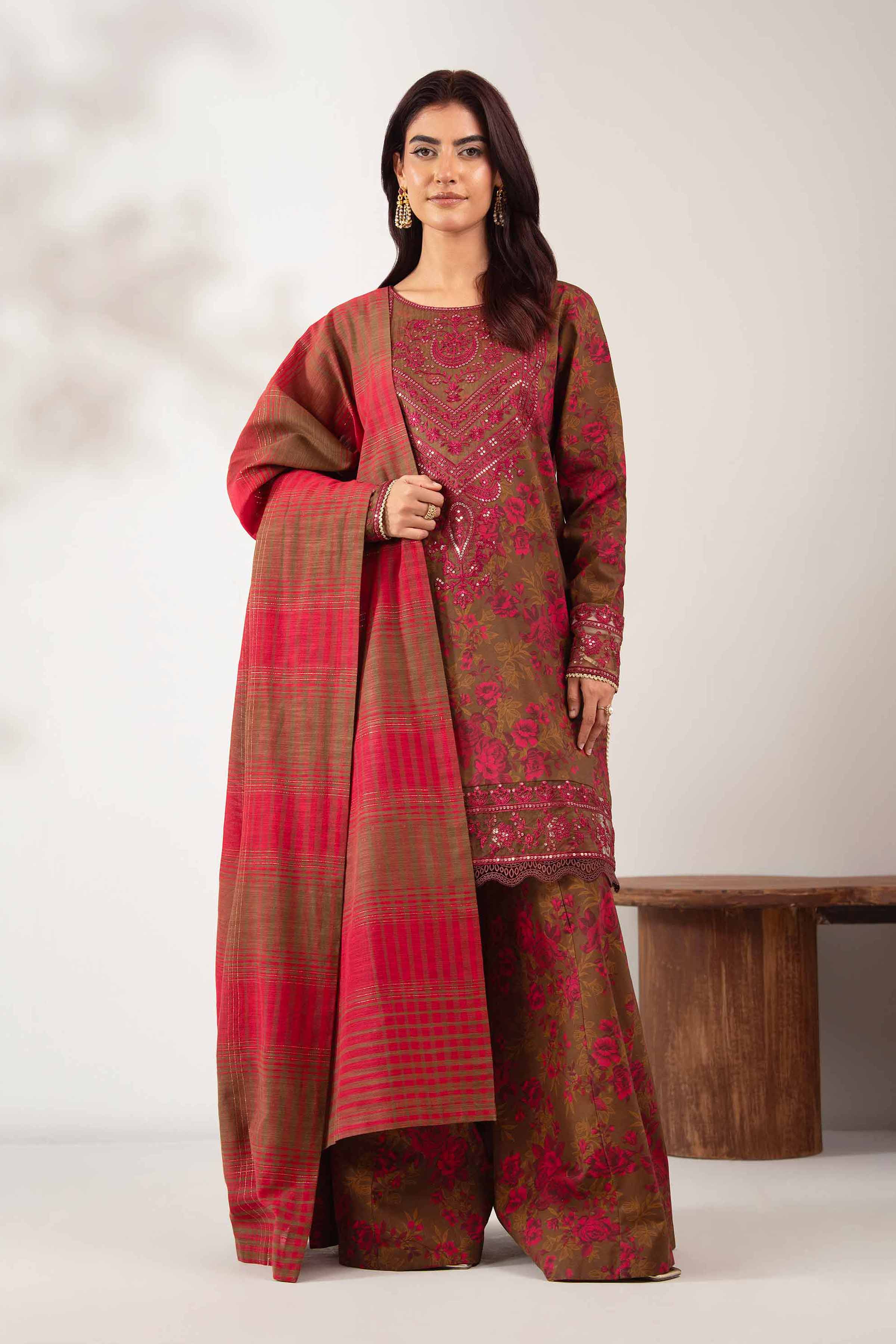 NISHATUAE - Fuchsia Embroidered Cotton 3-piece Unstitched Suit