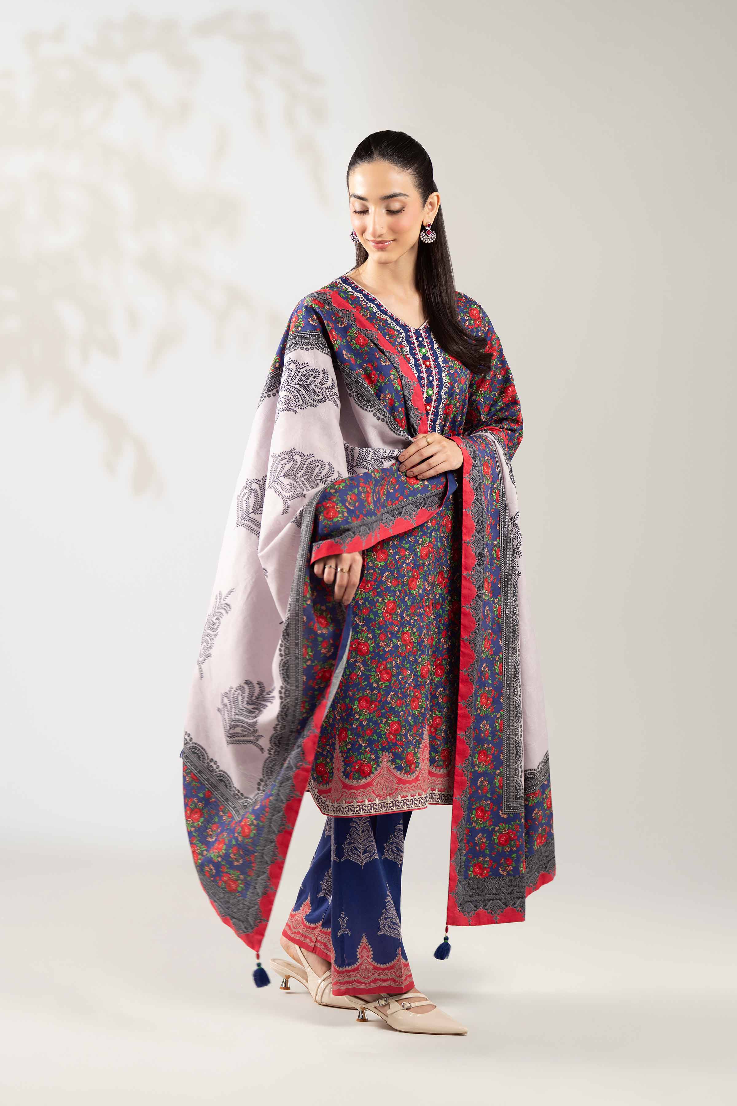 NISHATUAE - Blue Embroidered Jacquard 3-piece Unstitched Suit