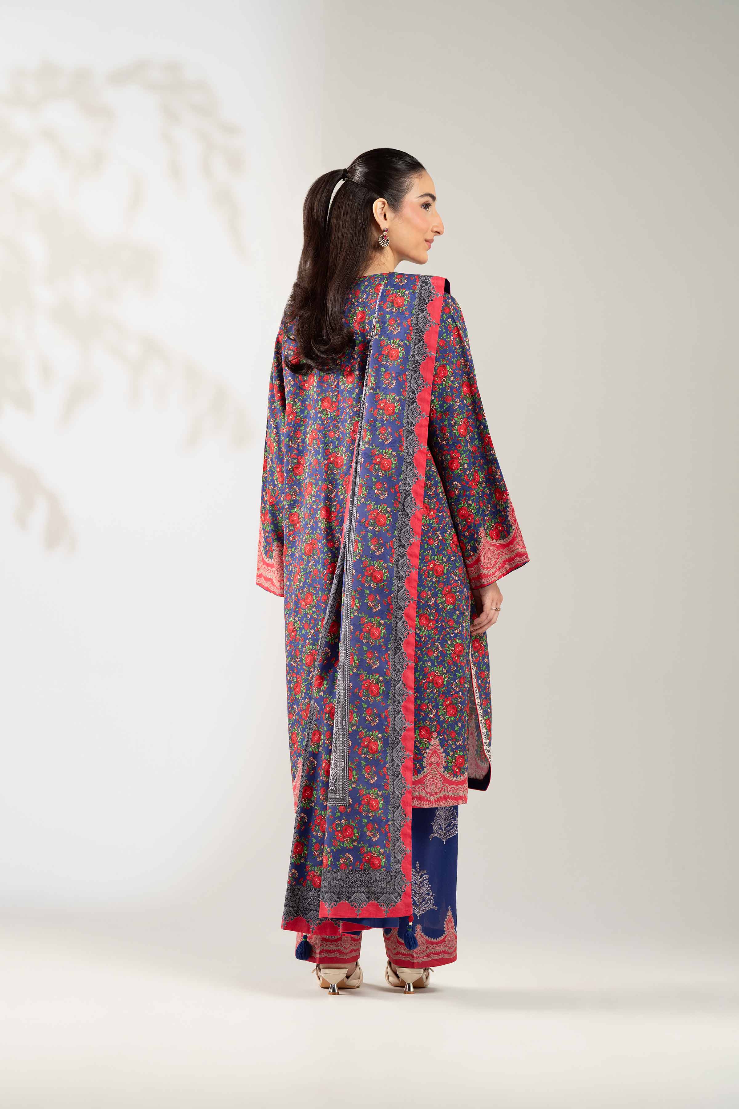 NISHATUAE - Blue Embroidered Jacquard 3-piece Unstitched Suit