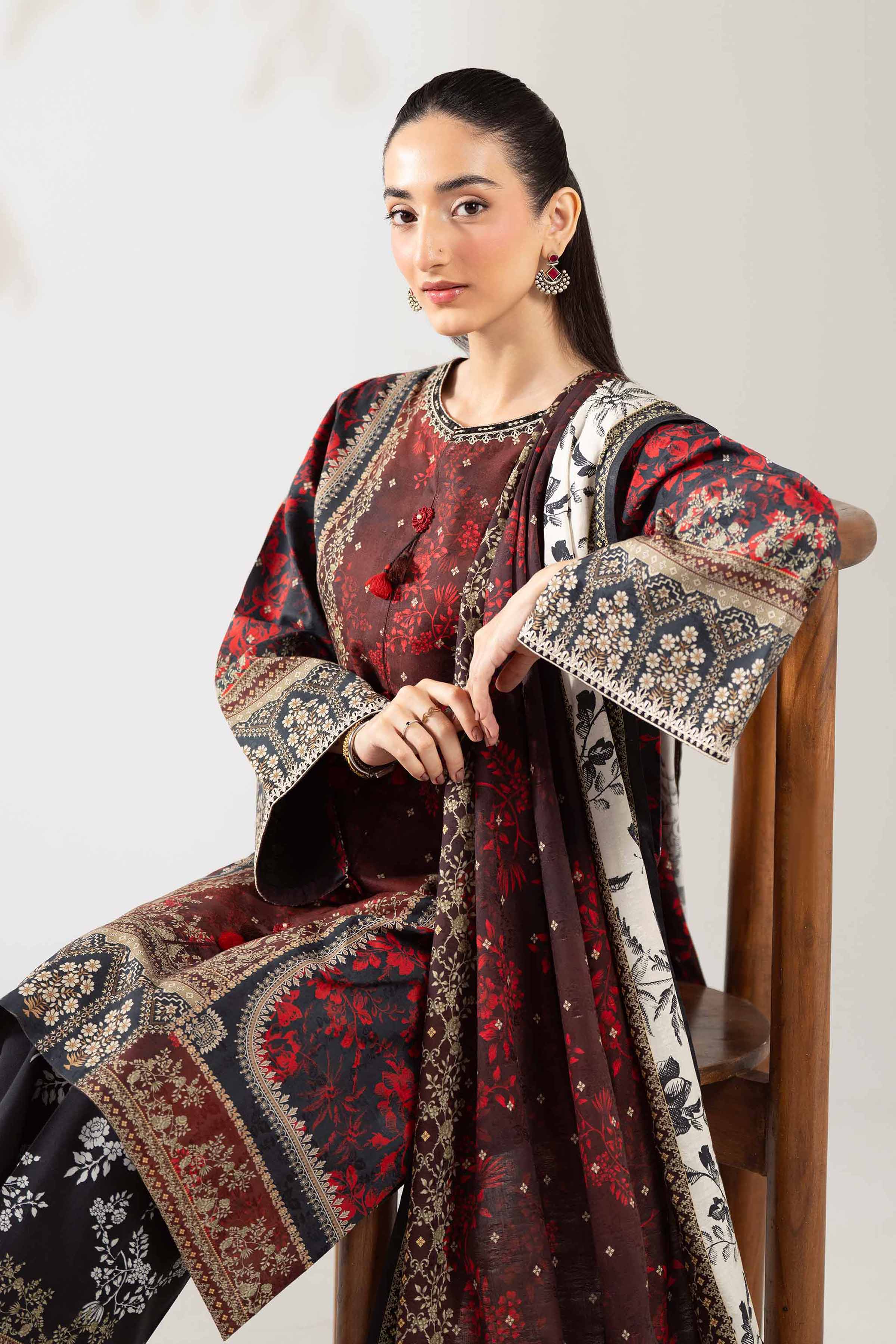 NISHATUAE - Maroon Embroidered Jacquard 3-piece Unstitched Suit