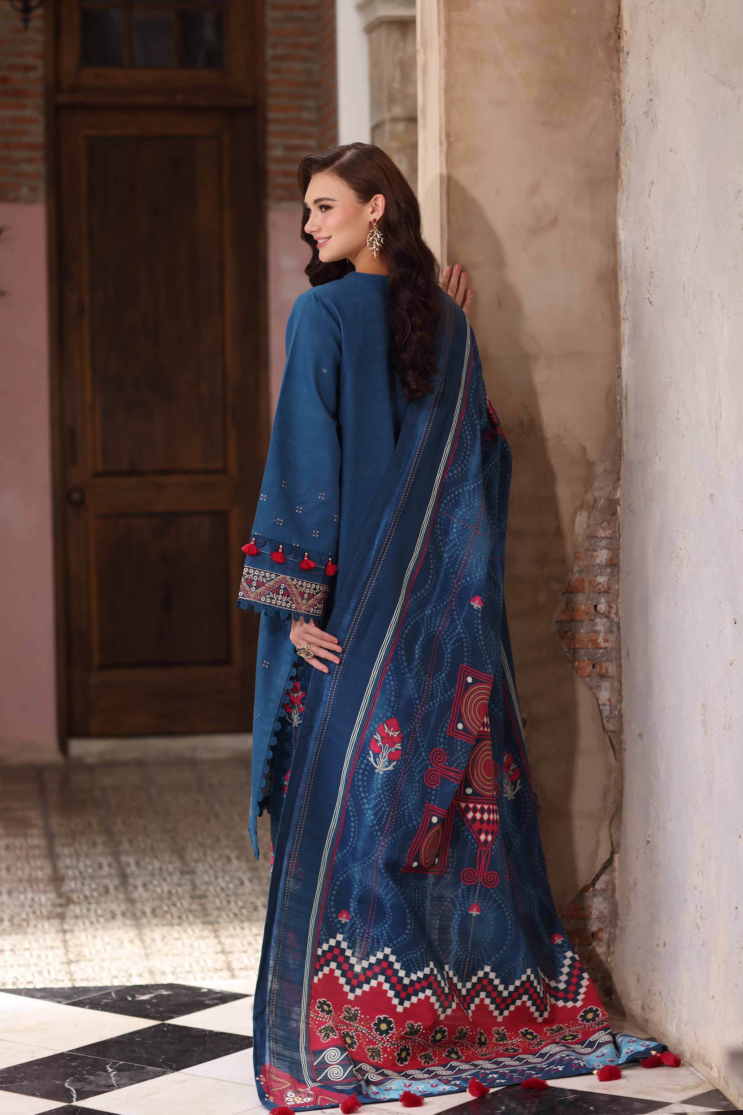 NISHATUAE - Blue Embroidered Khaddar 3-piece Unstitched Suit