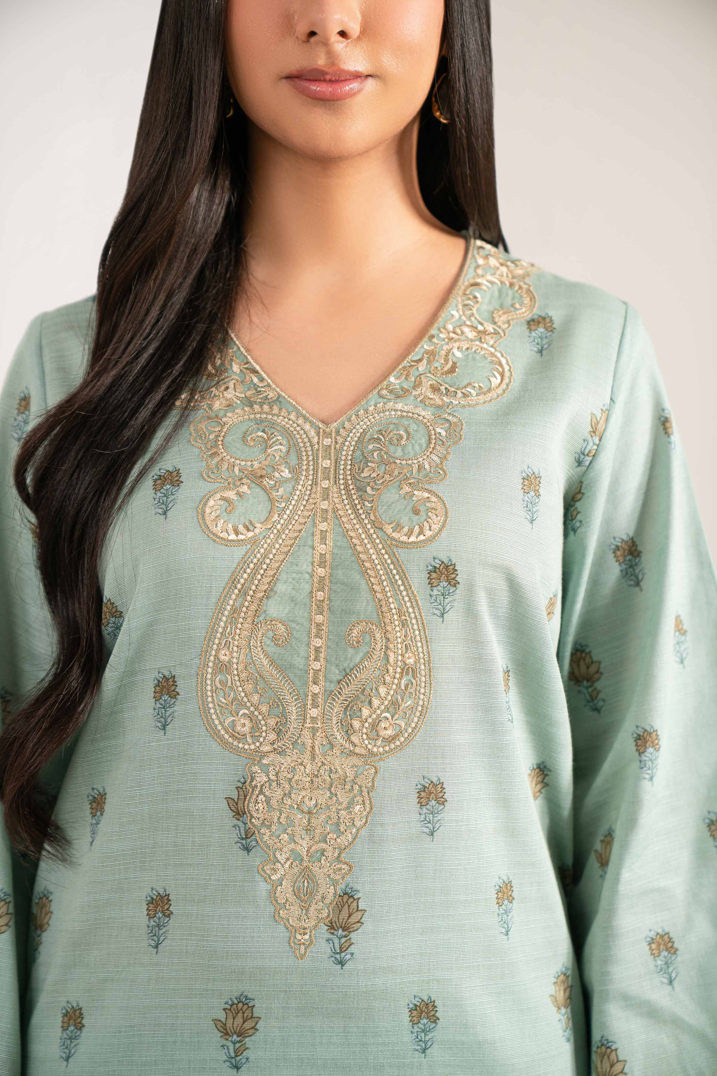 NISHATUAE - Green Embroidered Khaddar 3-piece Unstitched Suit