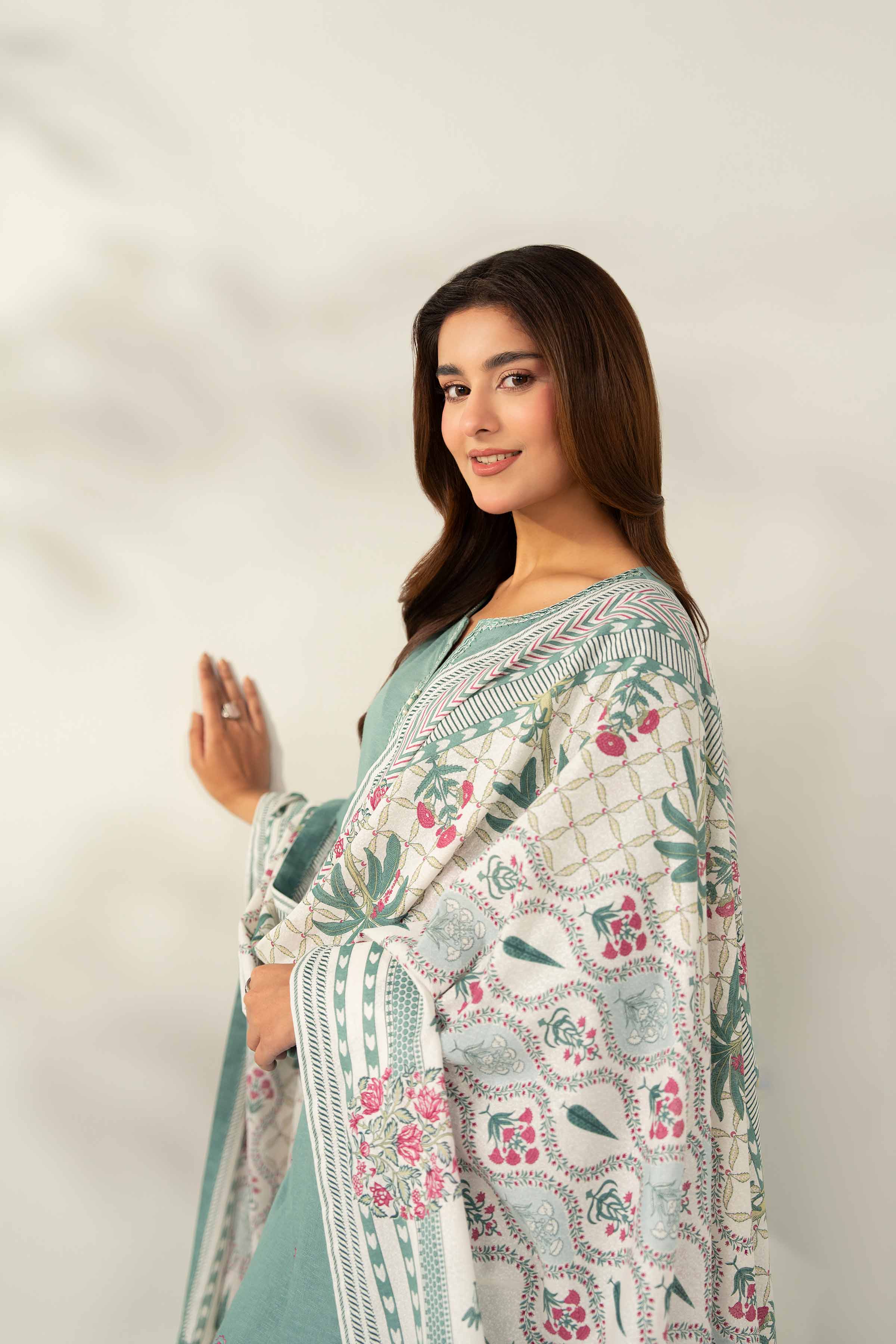NISHATUAE - Green Embroidered Karandi 3-piece Unstitched Suit