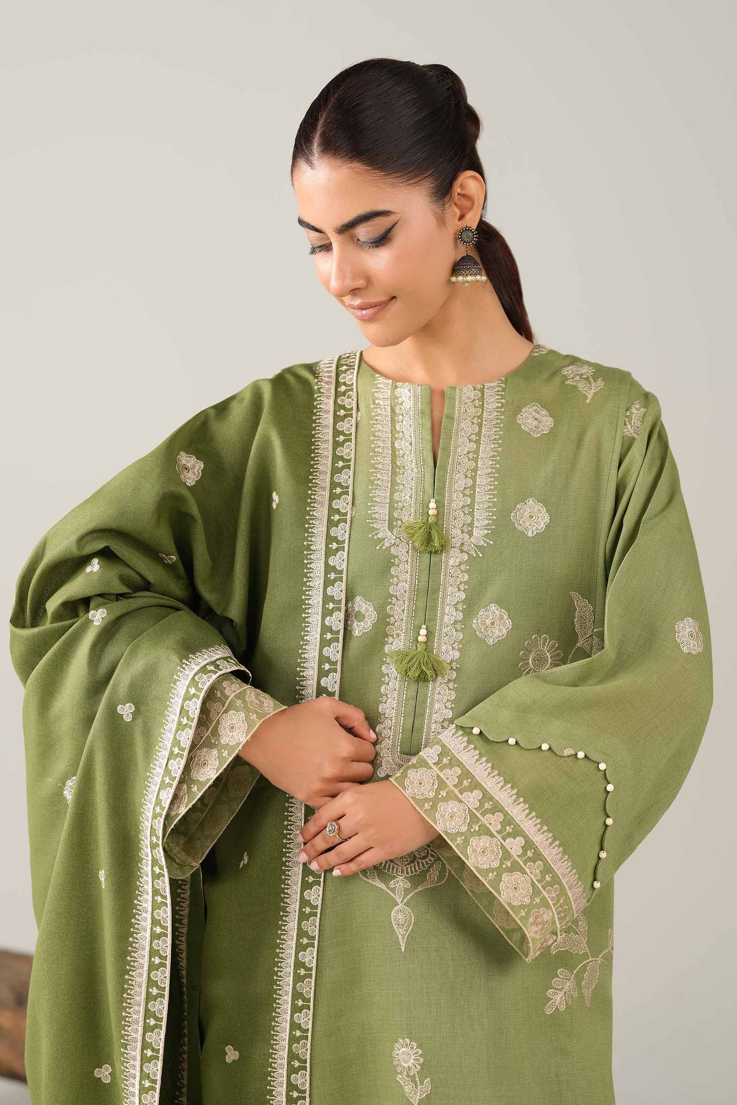 NishatUAE - Green Embroidered Khaddar 3-piece Unstitched Suit