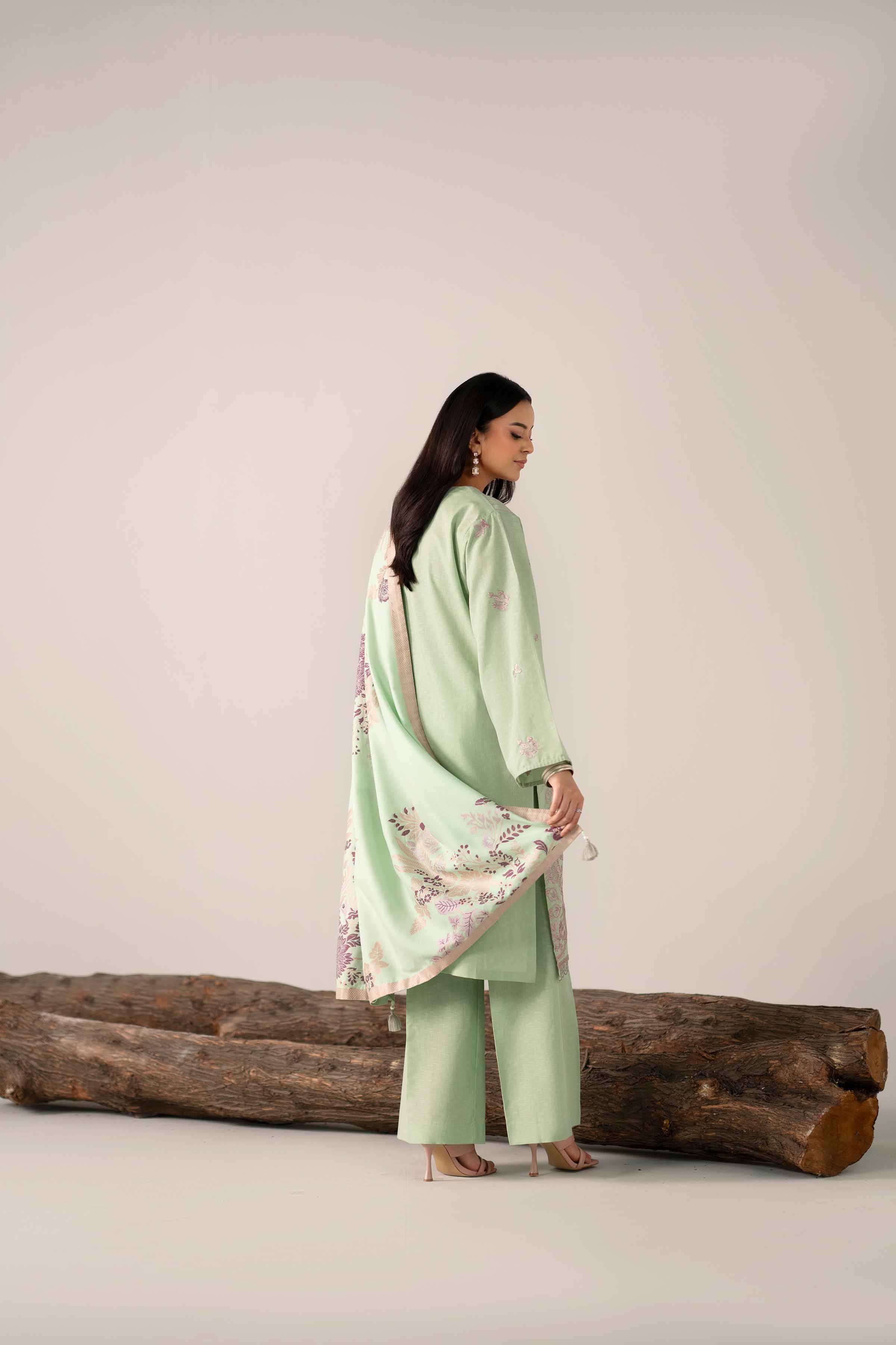 NishatUAE -  Green Embroidered Karandi 3-piece Unstitched Suit