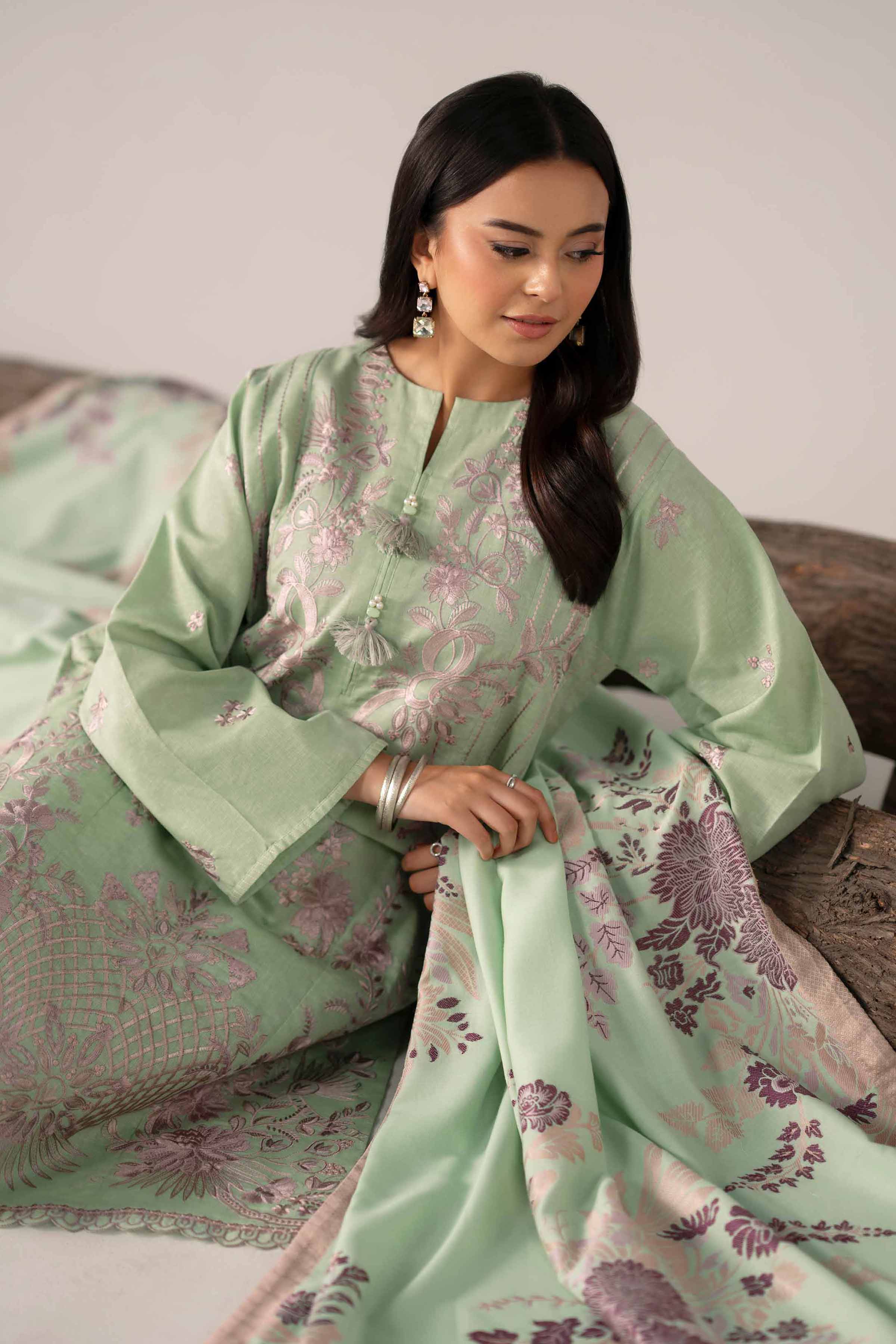 NishatUAE -  Green Embroidered Karandi 3-piece Unstitched Suit