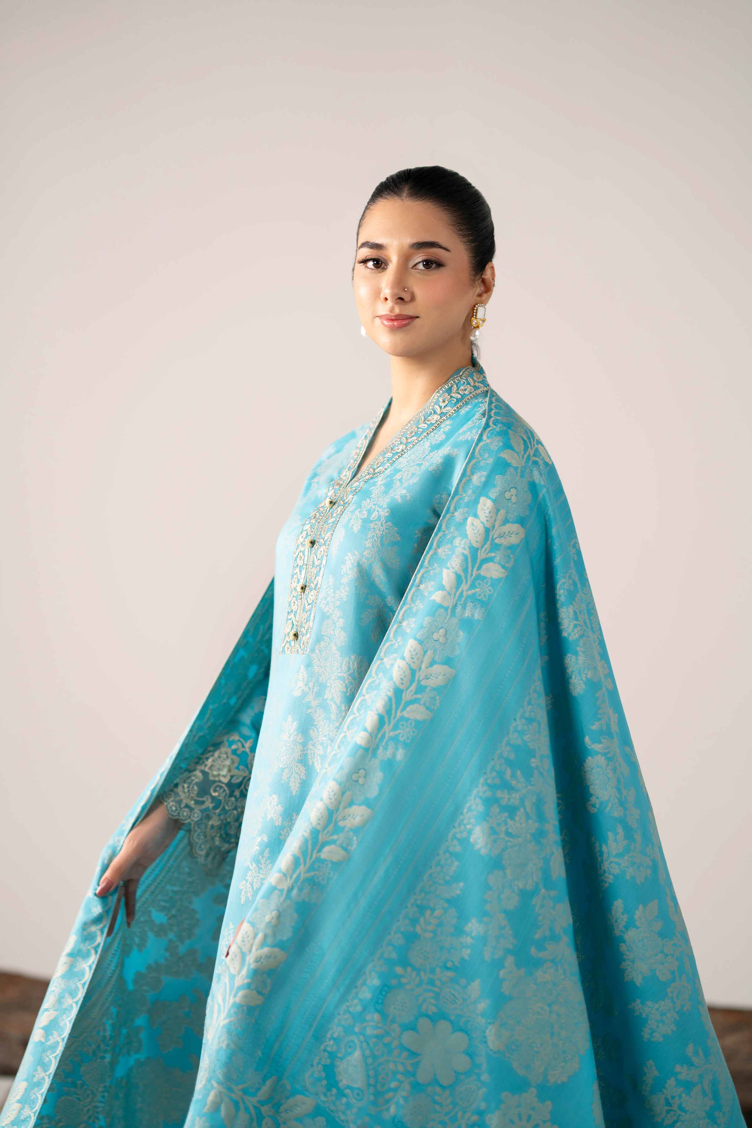 Nishat Linen UAE - 3 Piece - Embroidered Suit - 42503600