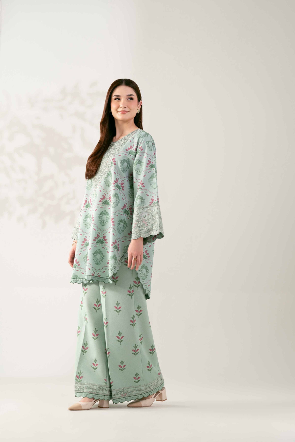 2 Piece - Printed Embroidered Suit  - 42503614
