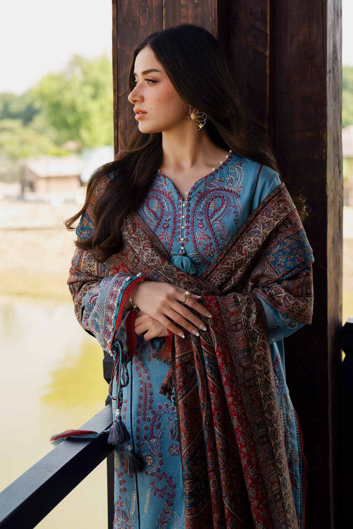 NISHATUAE - Teal Embroidered Karandi 3-piece Unstitched Suit