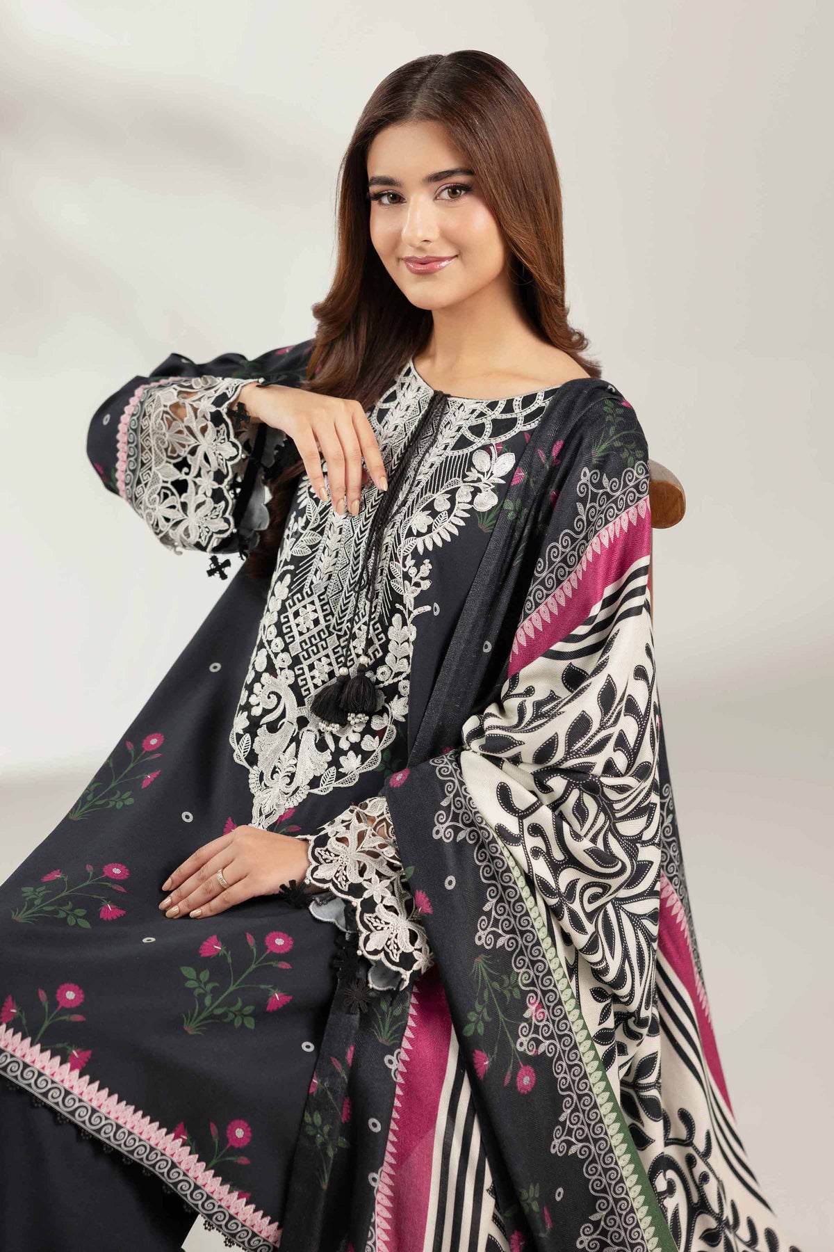 3 Piece - Printed Embroidered Suit  - 42503691
