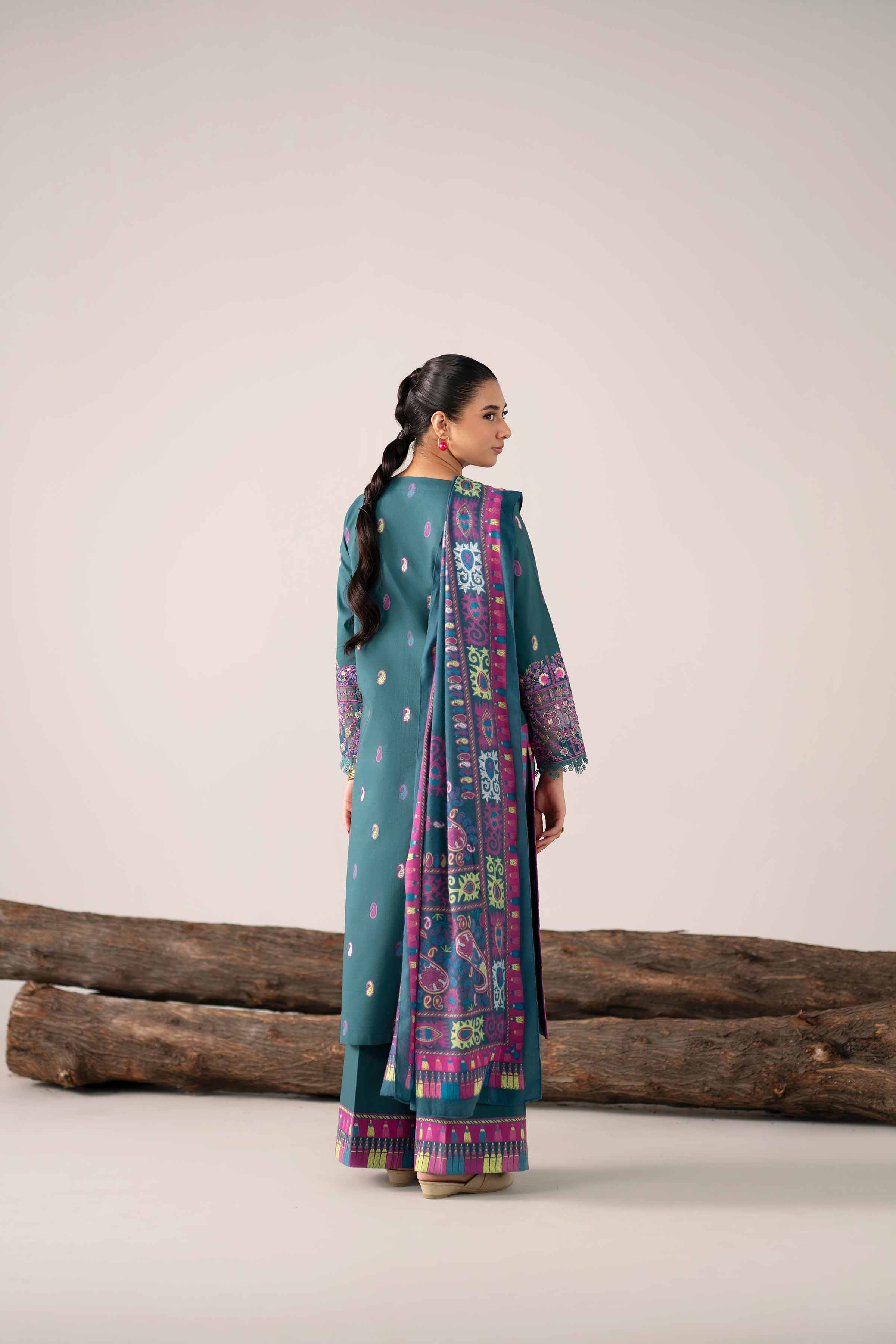 NishatUAE -  Green Embroidered Cotton 3-piece Unstitched Suit