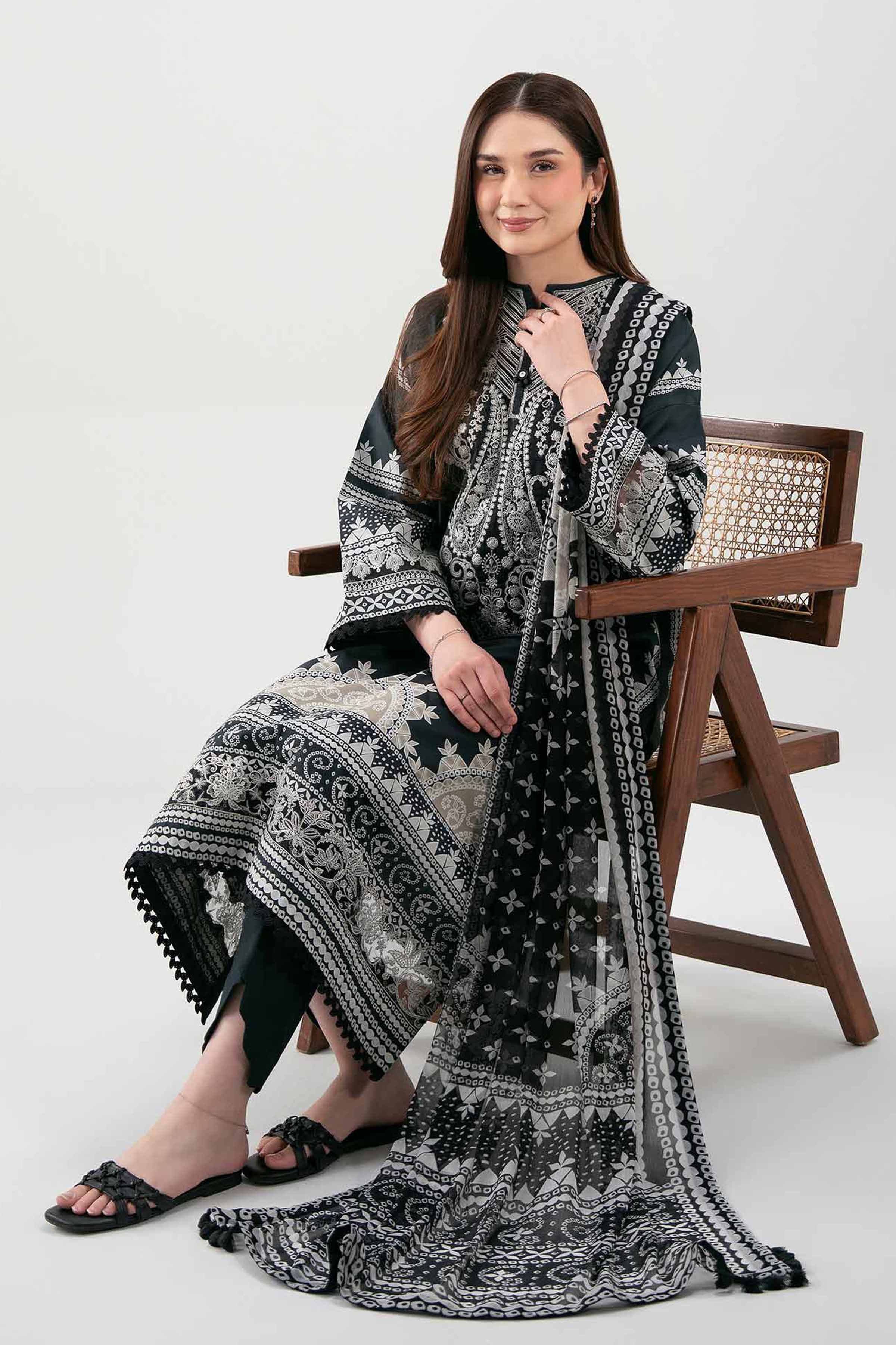 3 Piece - Embroidered Suit - 42601212 NishatUAE Black Cambric 3PC Embroidered Unstitched