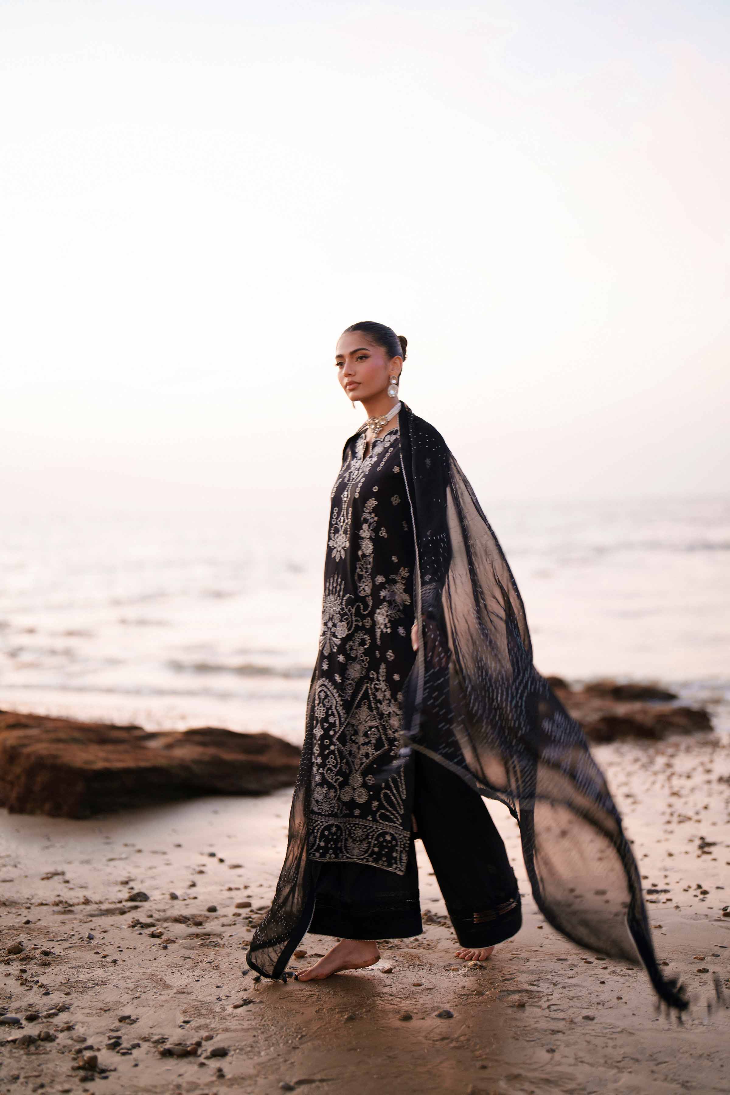 3 Piece - Embroidered Suit - 42601302