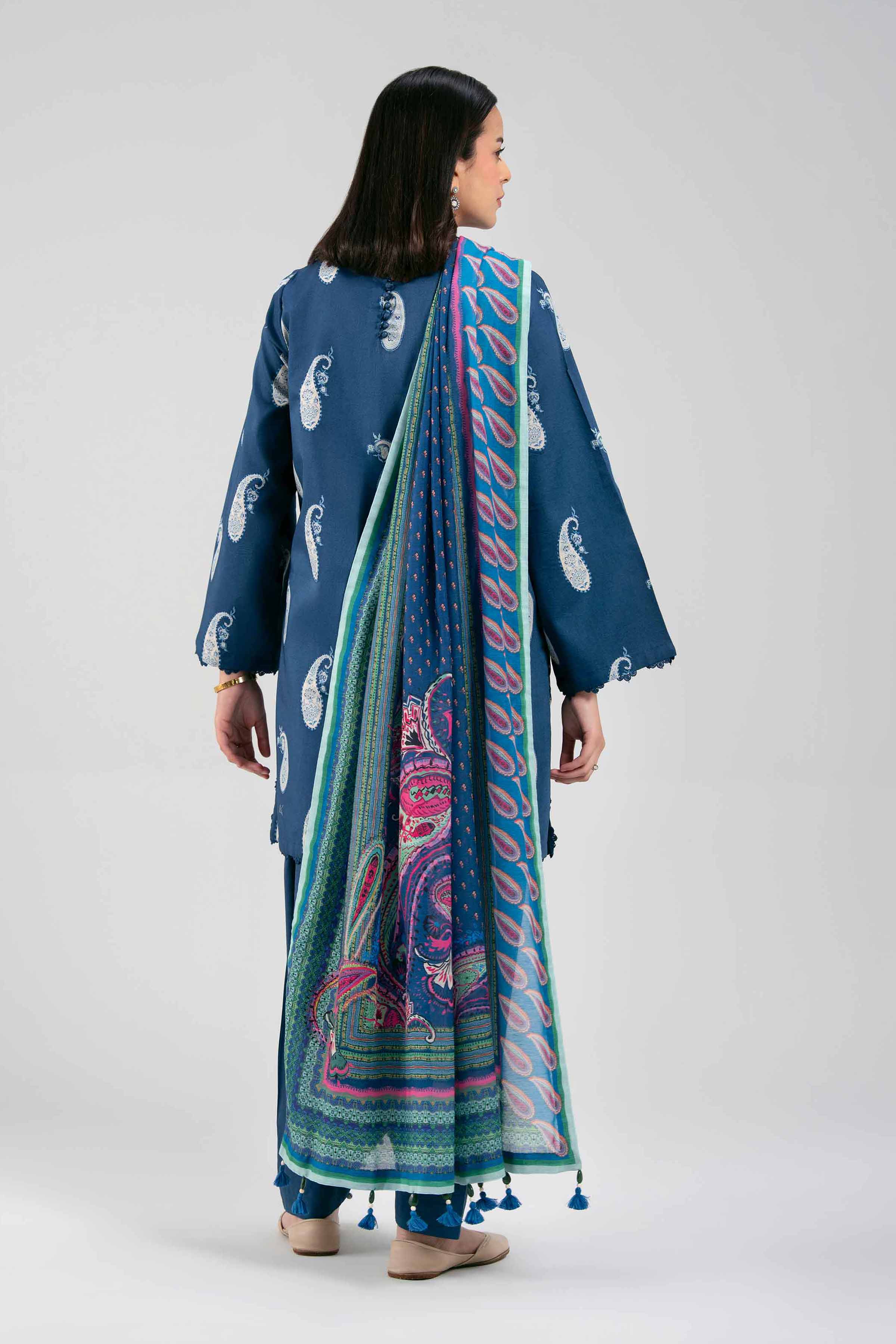 3 Piece - Printed Suit - 42601377 NishatUAE   3PC Printed Unstitched