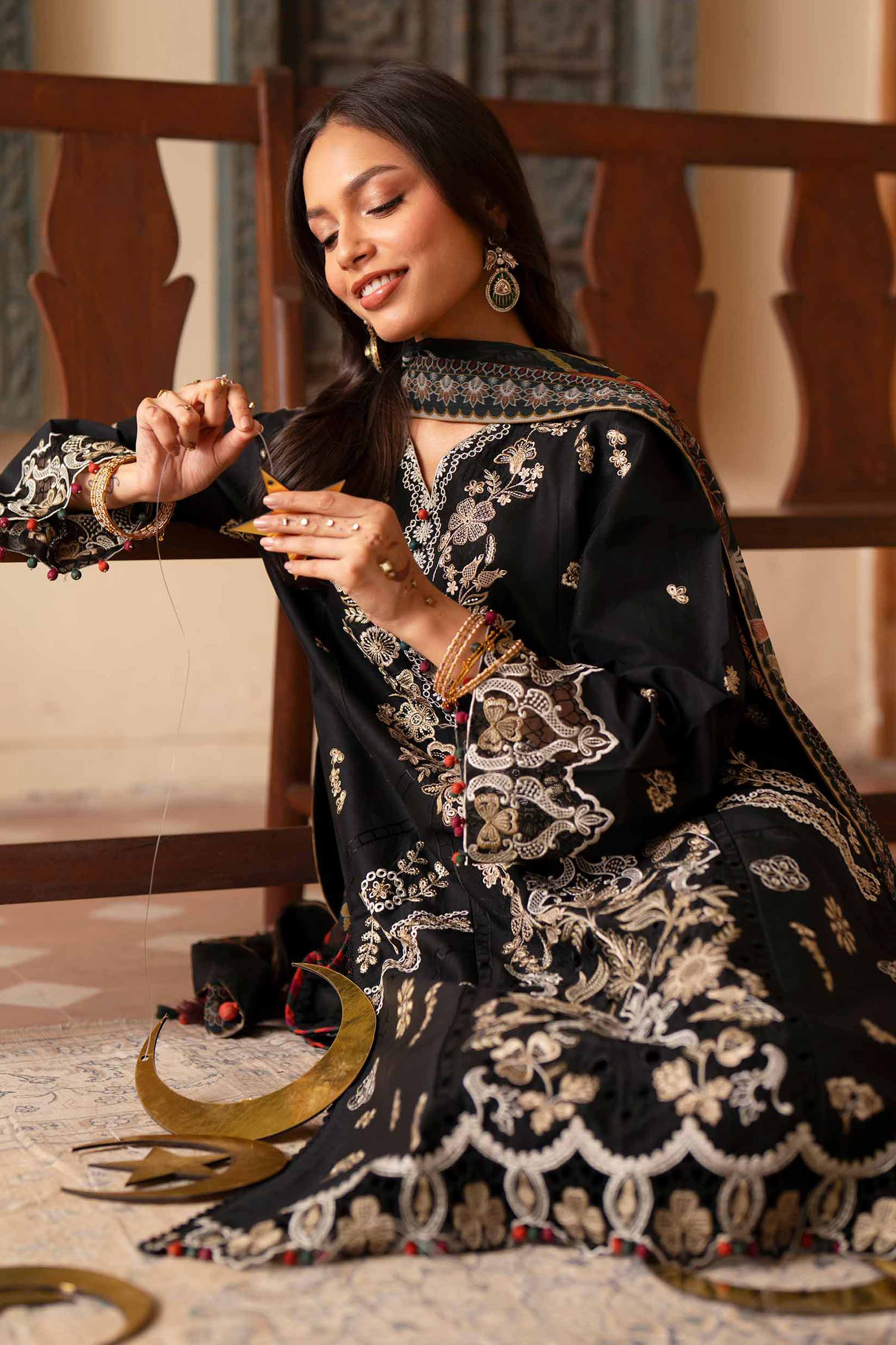 3 Piece - Digital Printed Embroidered Suit - 42601698 Black Lawn 3PC Embroidered