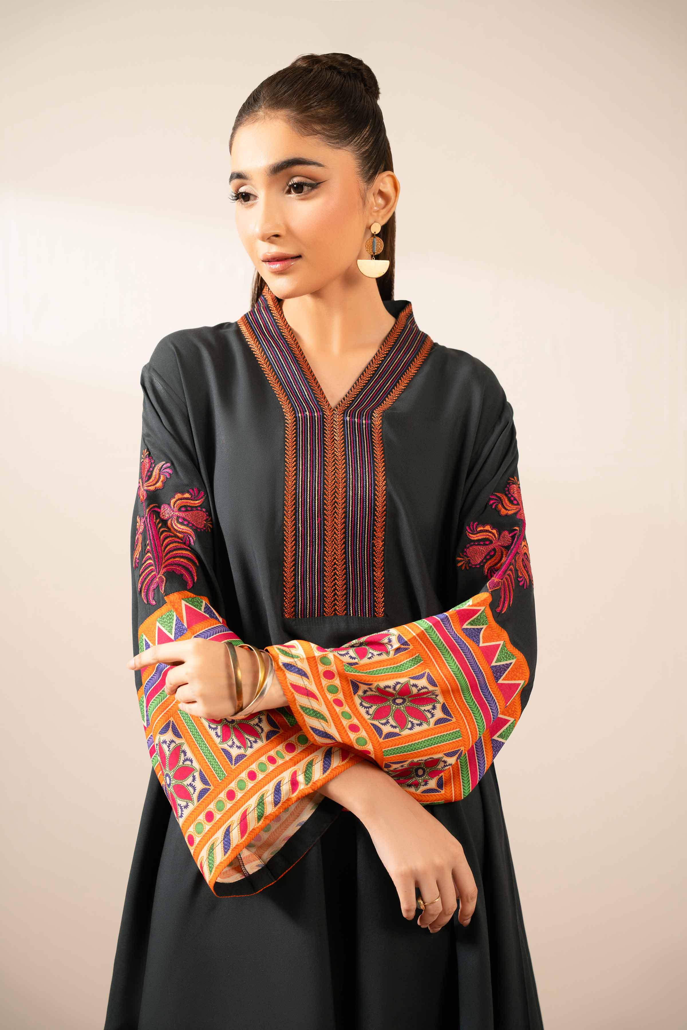 NISHATUAE - Black Embroidered Cambric Ready to wear Tunic
