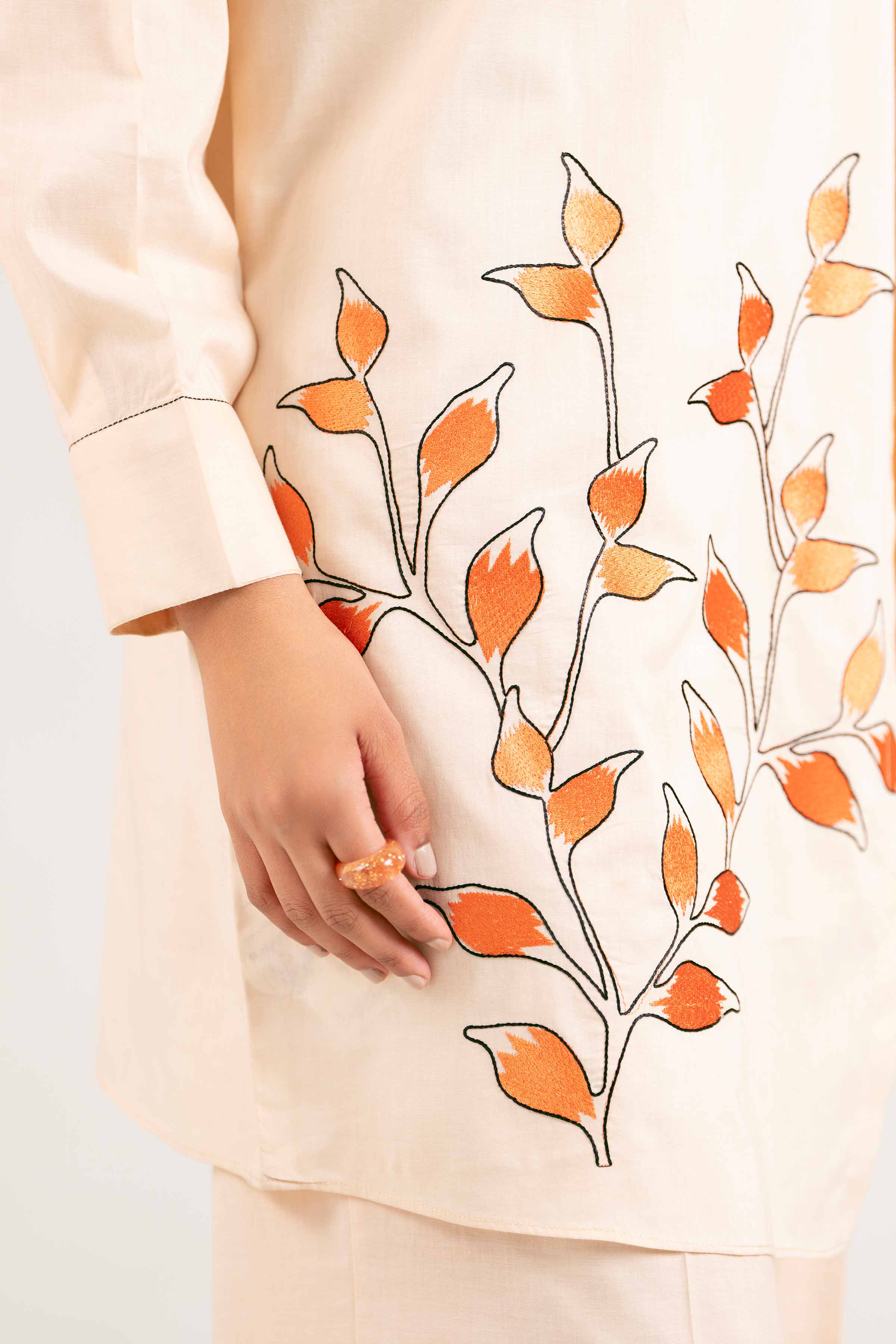 2 Piece - Embroidered Suit - AS25-40