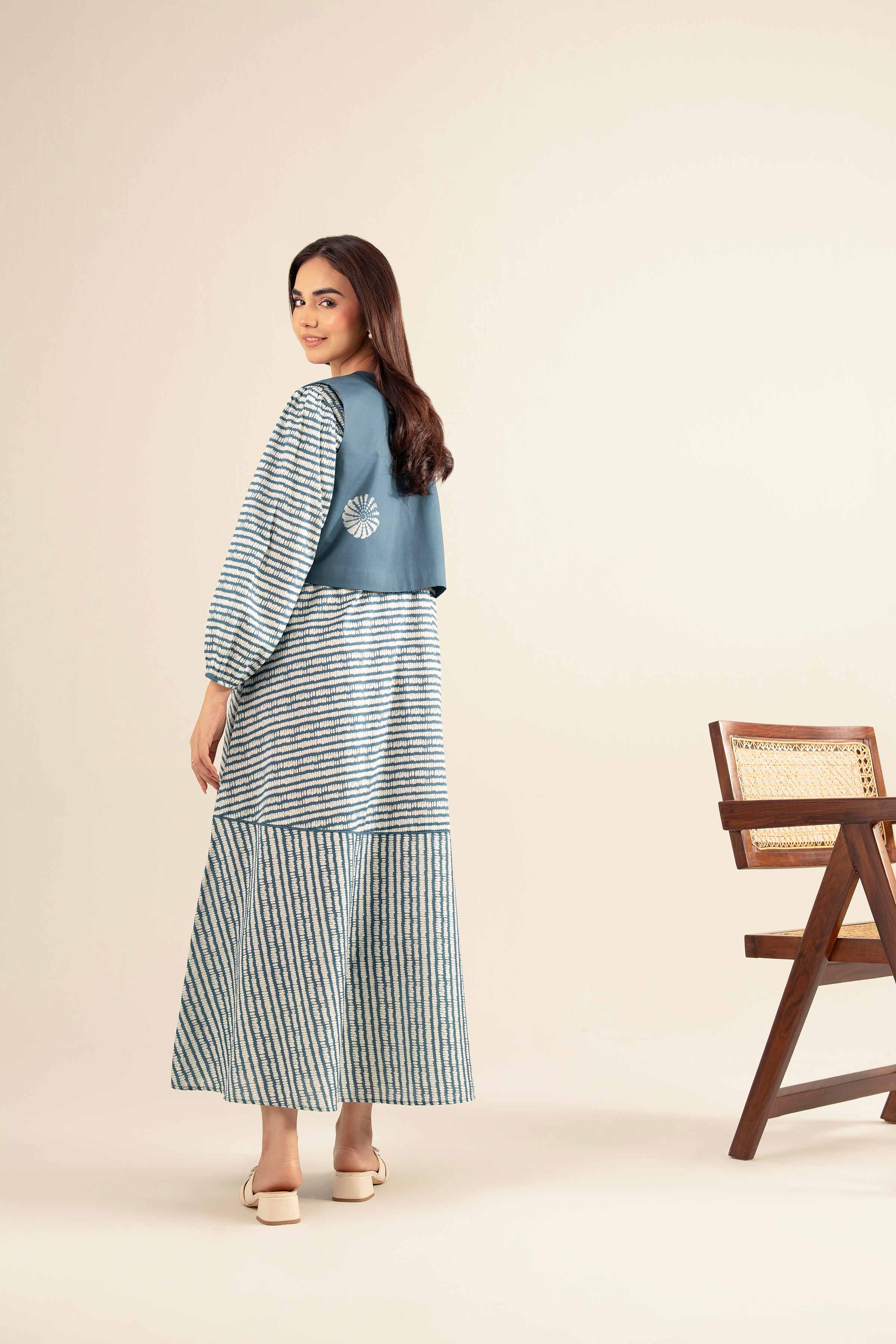 2 Piece - Embroidered Suit - AS25-59