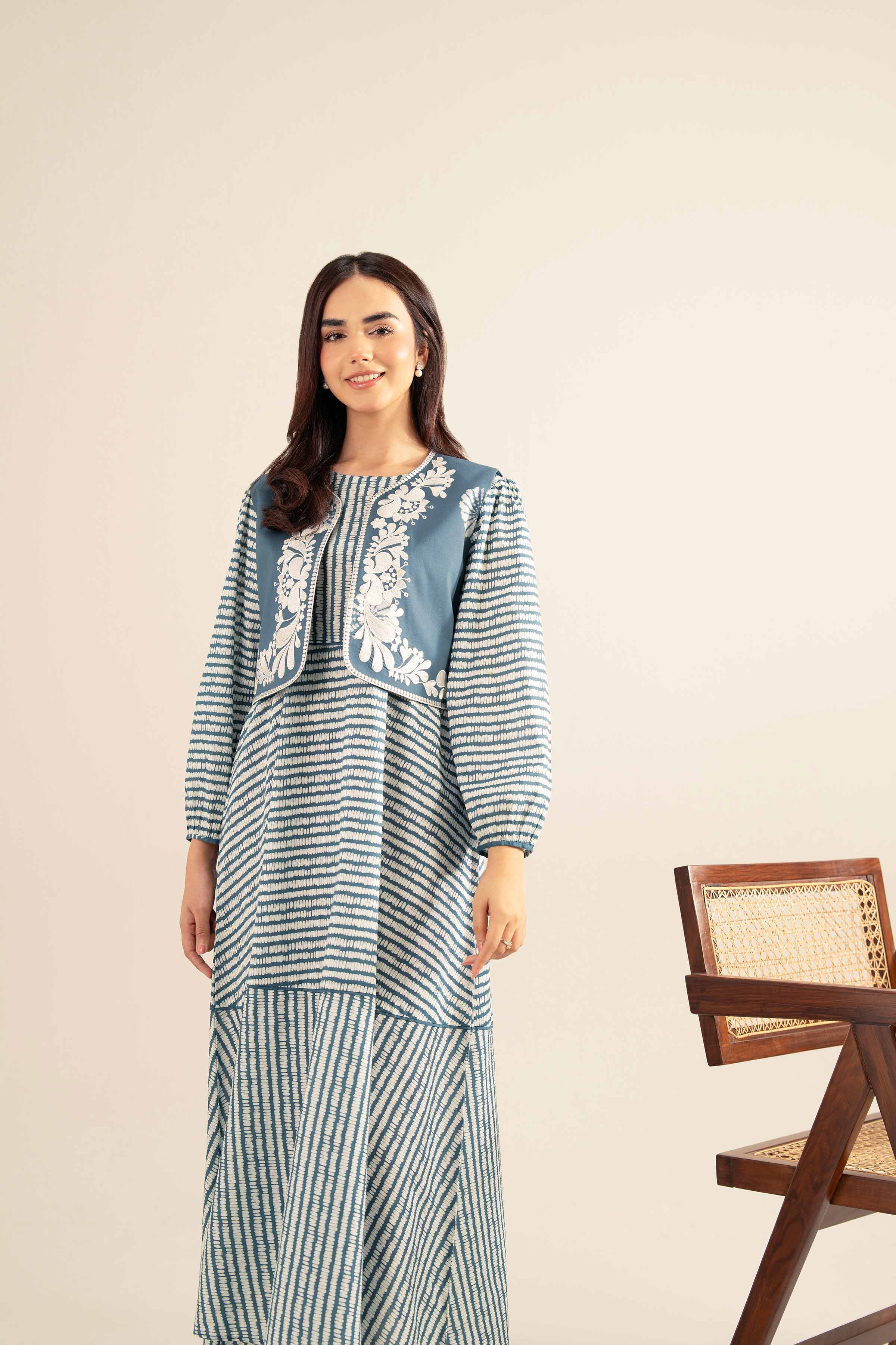 2 Piece - Embroidered Suit - AS25-59