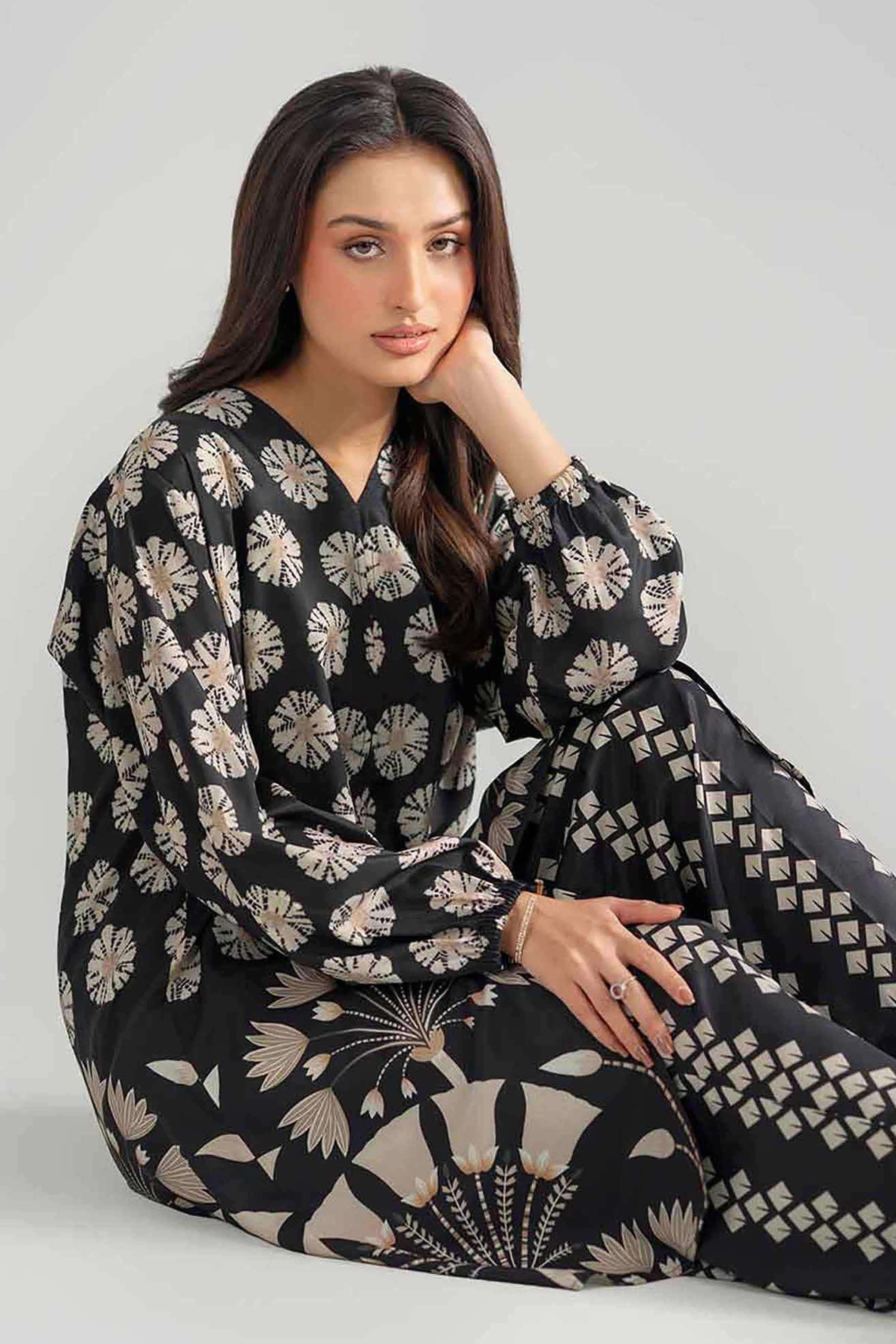 2 Piece - Printed Suit - AS26-62 Black Silk 2PC Printed READY TO WEAR