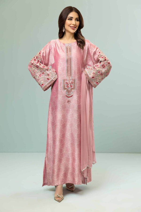 Kaftan dresses for women in UAE