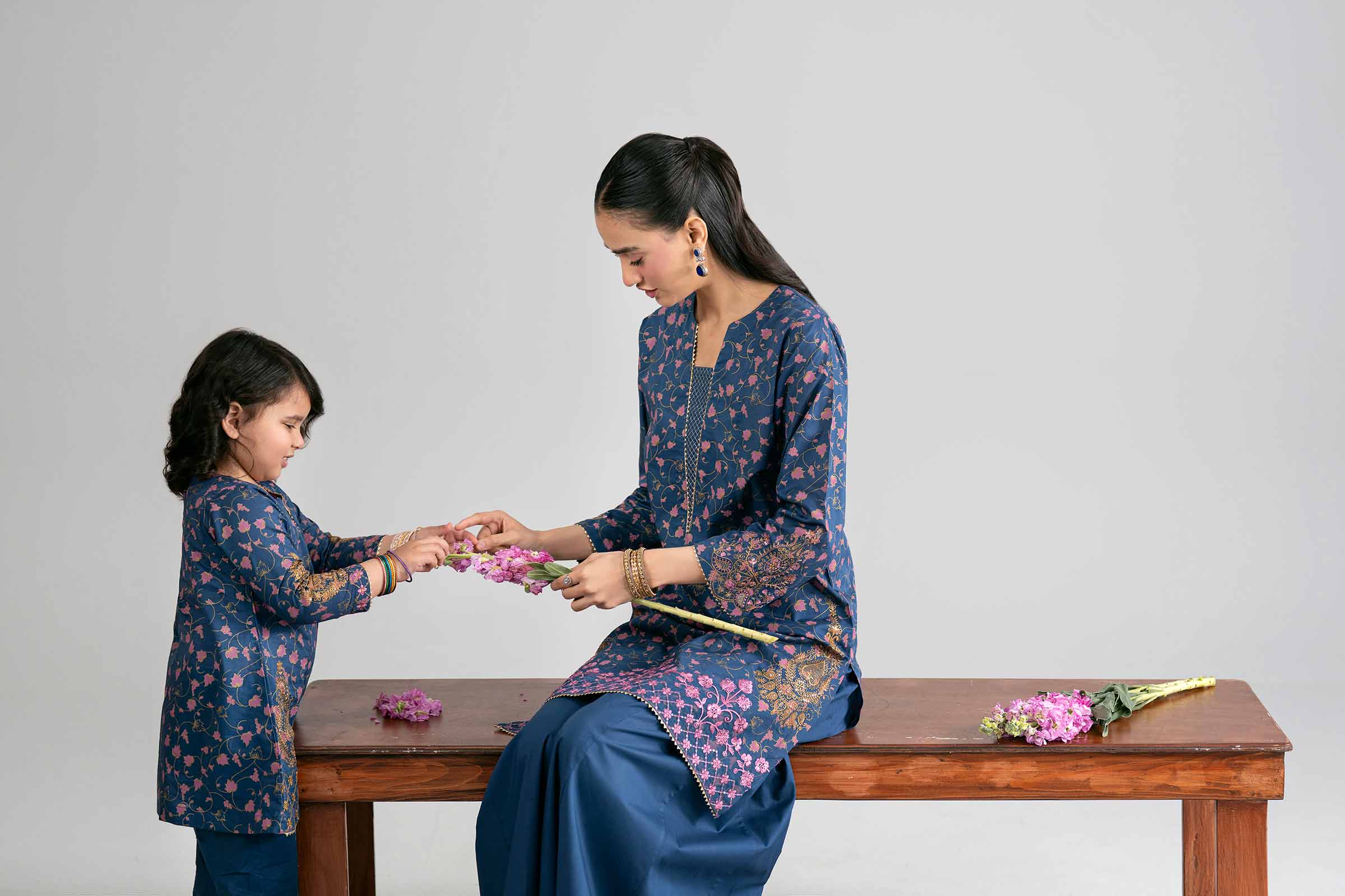 2 Piece - Printed Embroidered Suit - PMD26-04 M