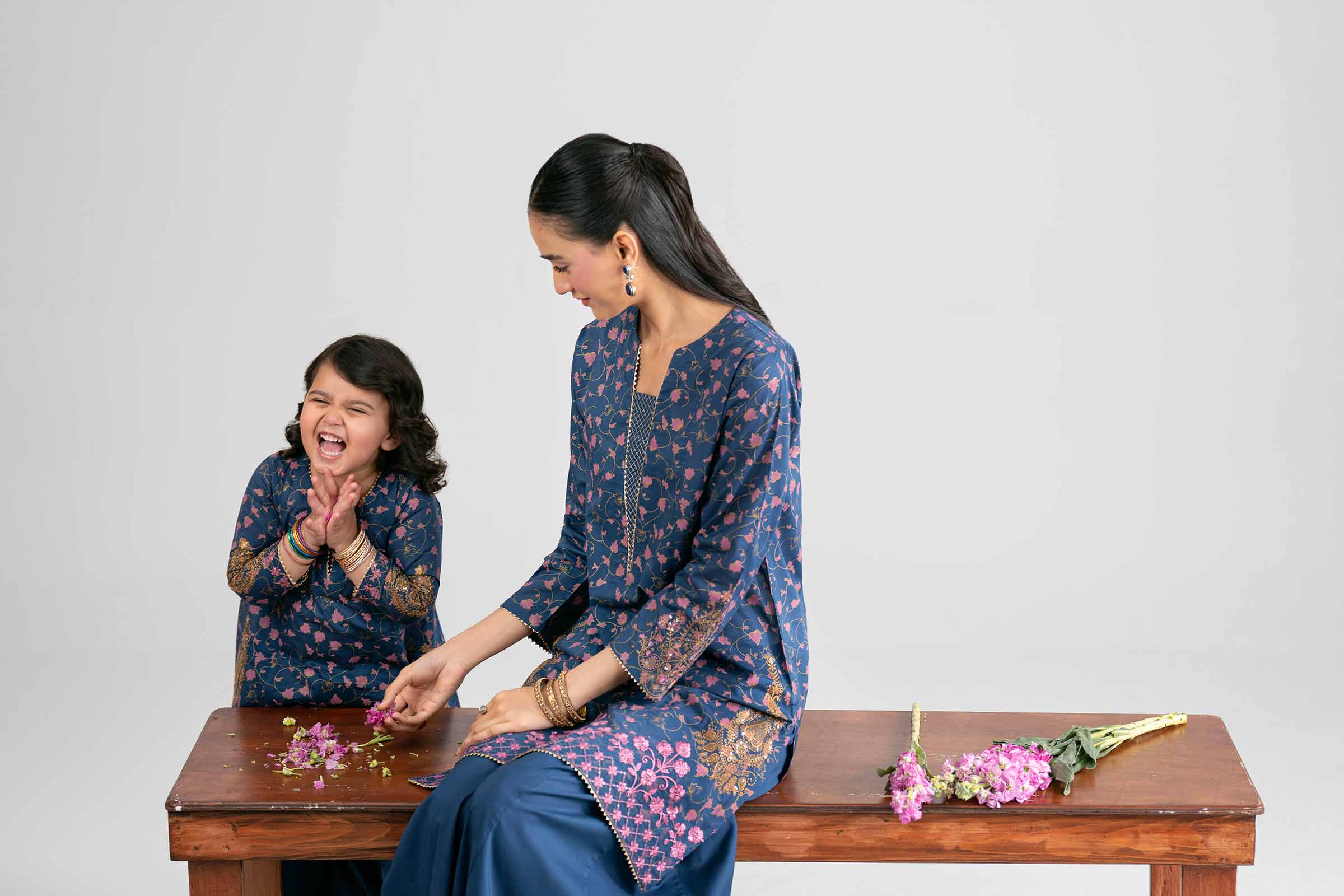 2 Piece - Printed Embroidered Suit - PMD26-04 M
