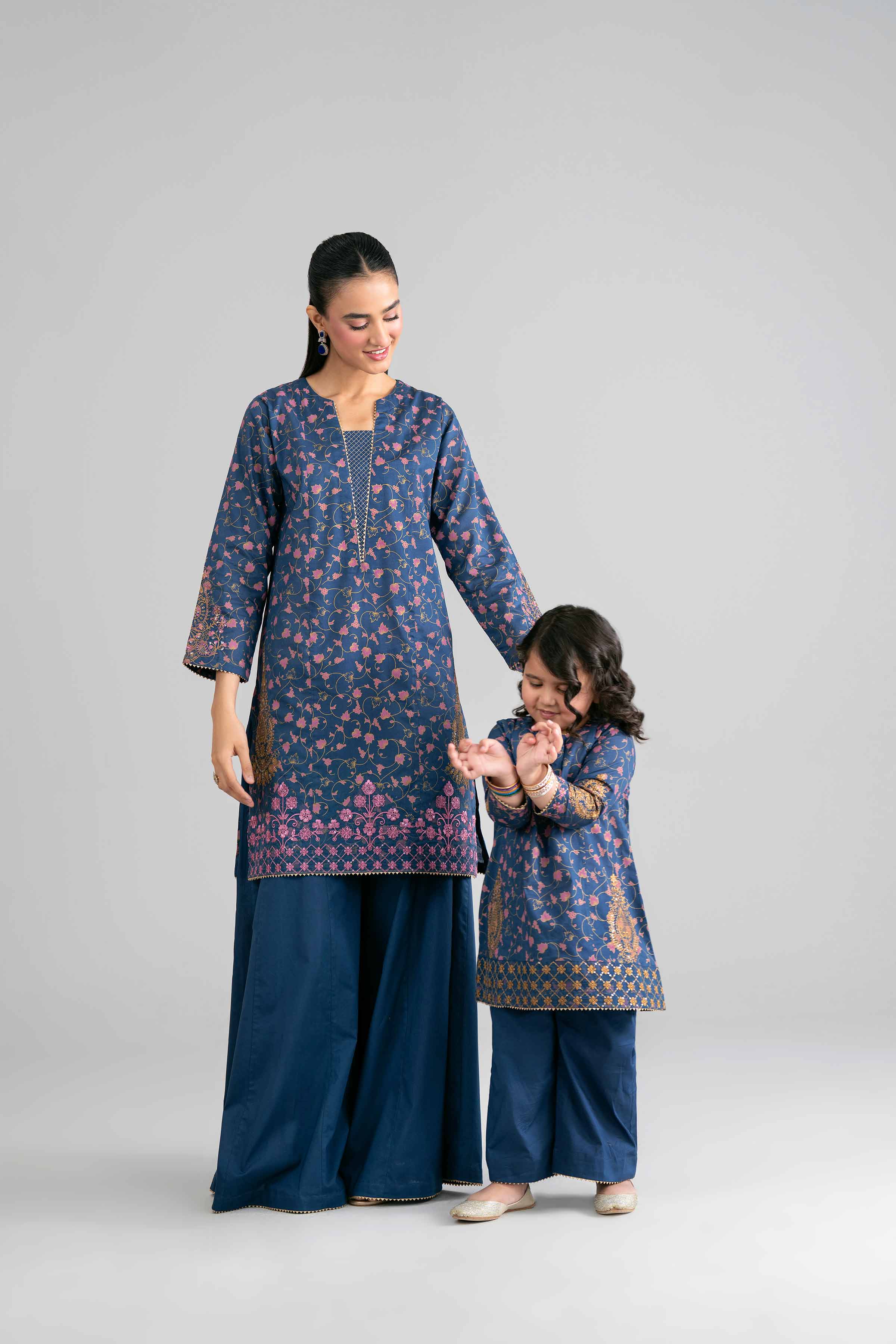 2 Piece - Printed Embroidered Suit - PMD26-04 M