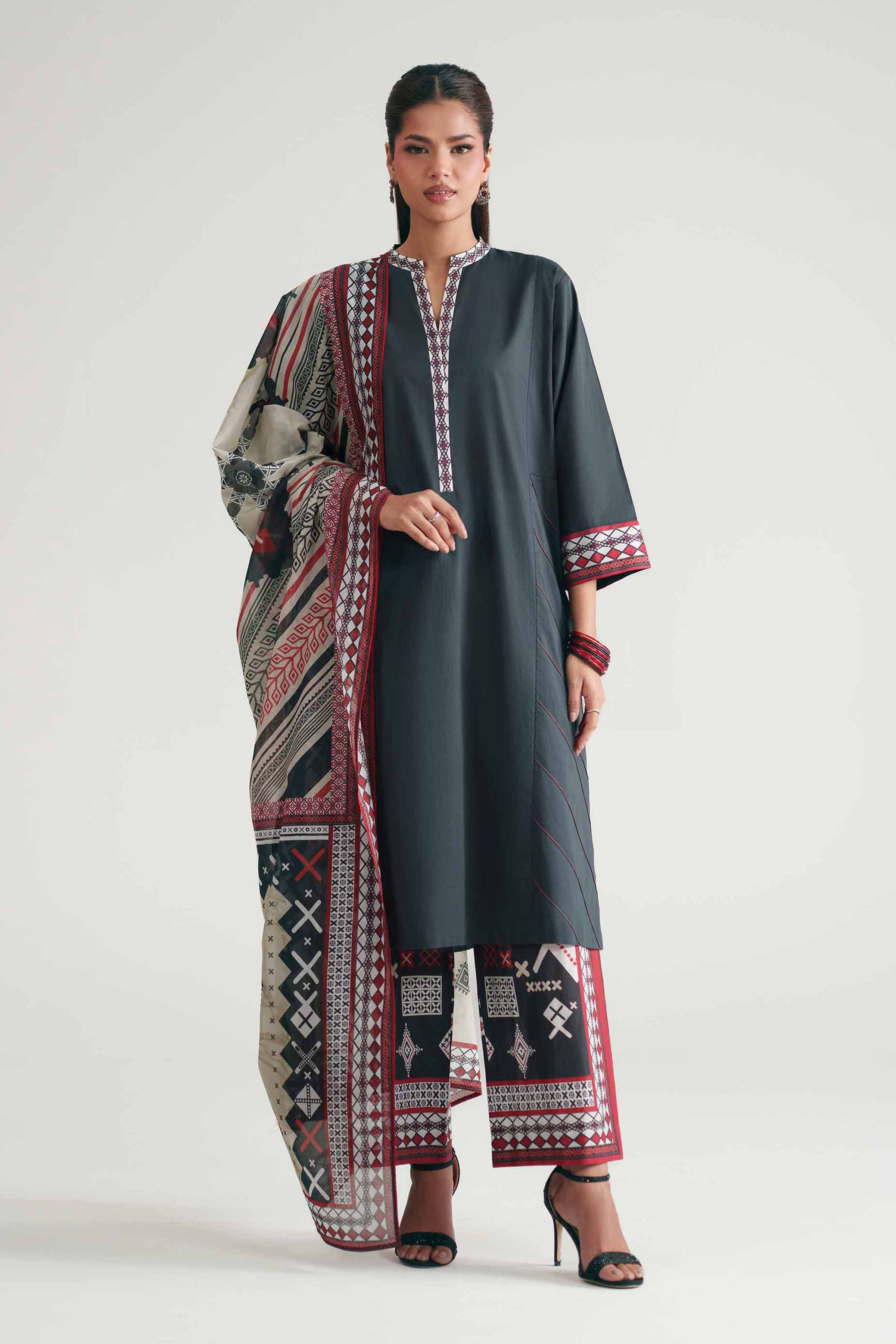 3 Piece - Printed Suit - KFE26-208 Black Cambric 3PC Printed READY TO WEAR