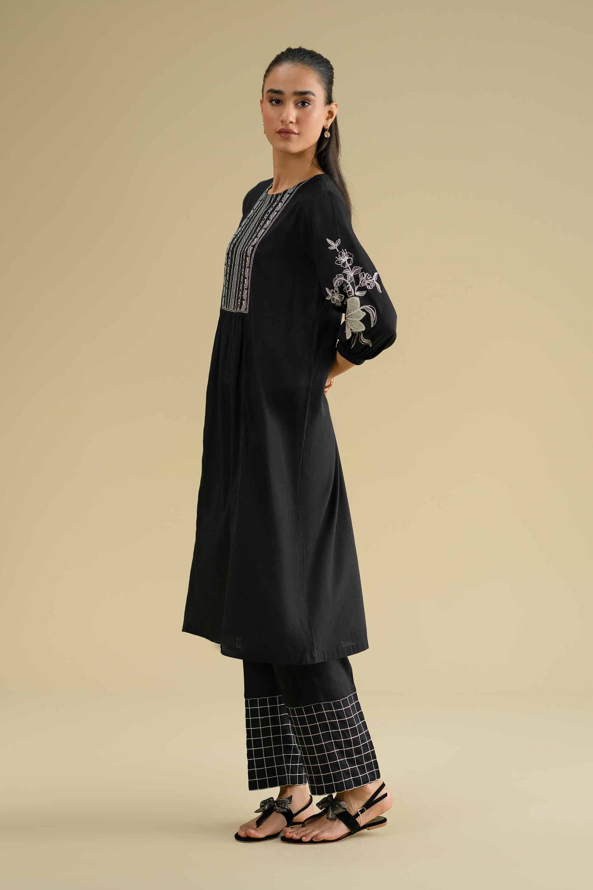 2 Piece - Embroidered Suit - KFE26-41