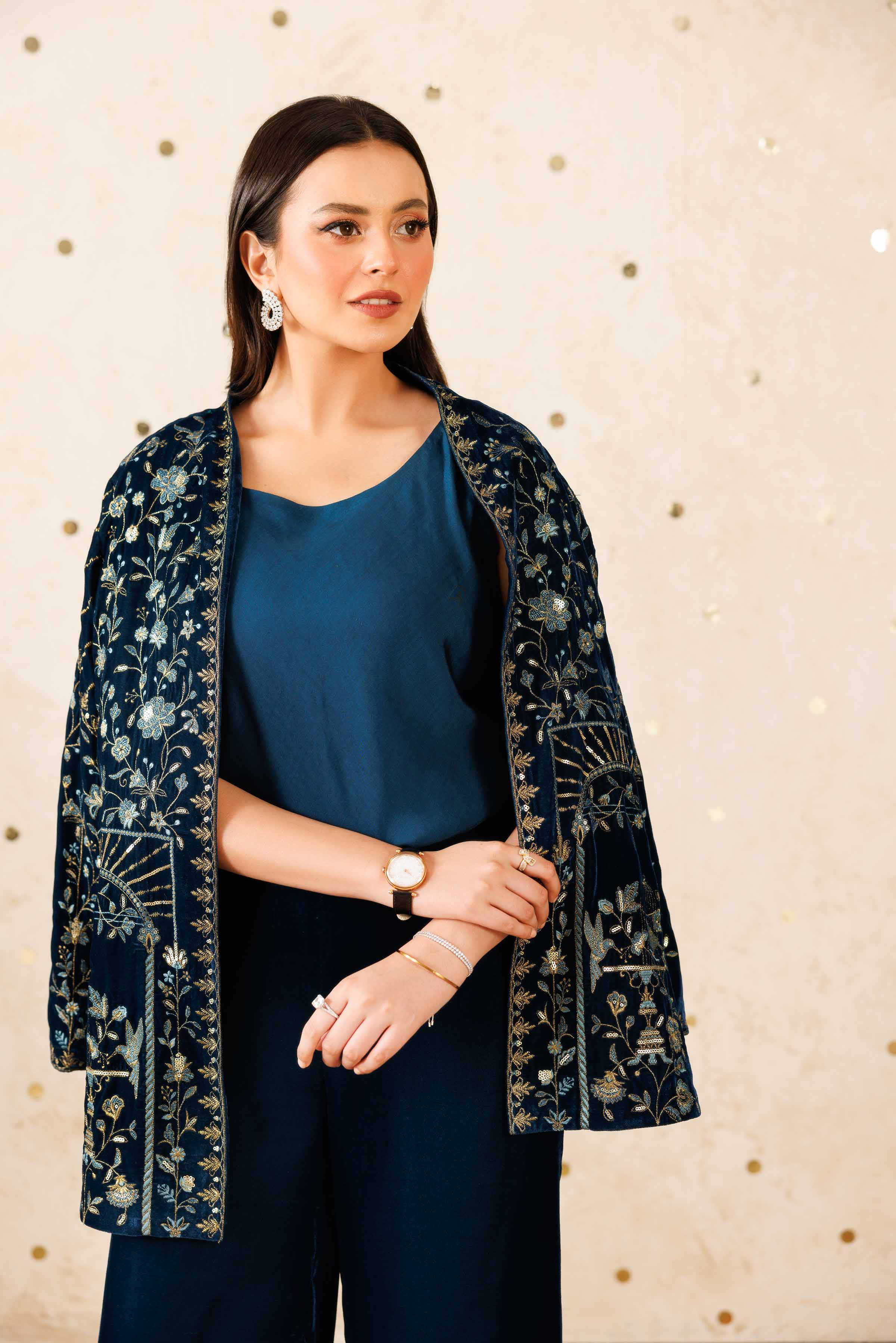 NISHATUAE - Blue Embroidered Velvet 3-piece Ready to wear Suit