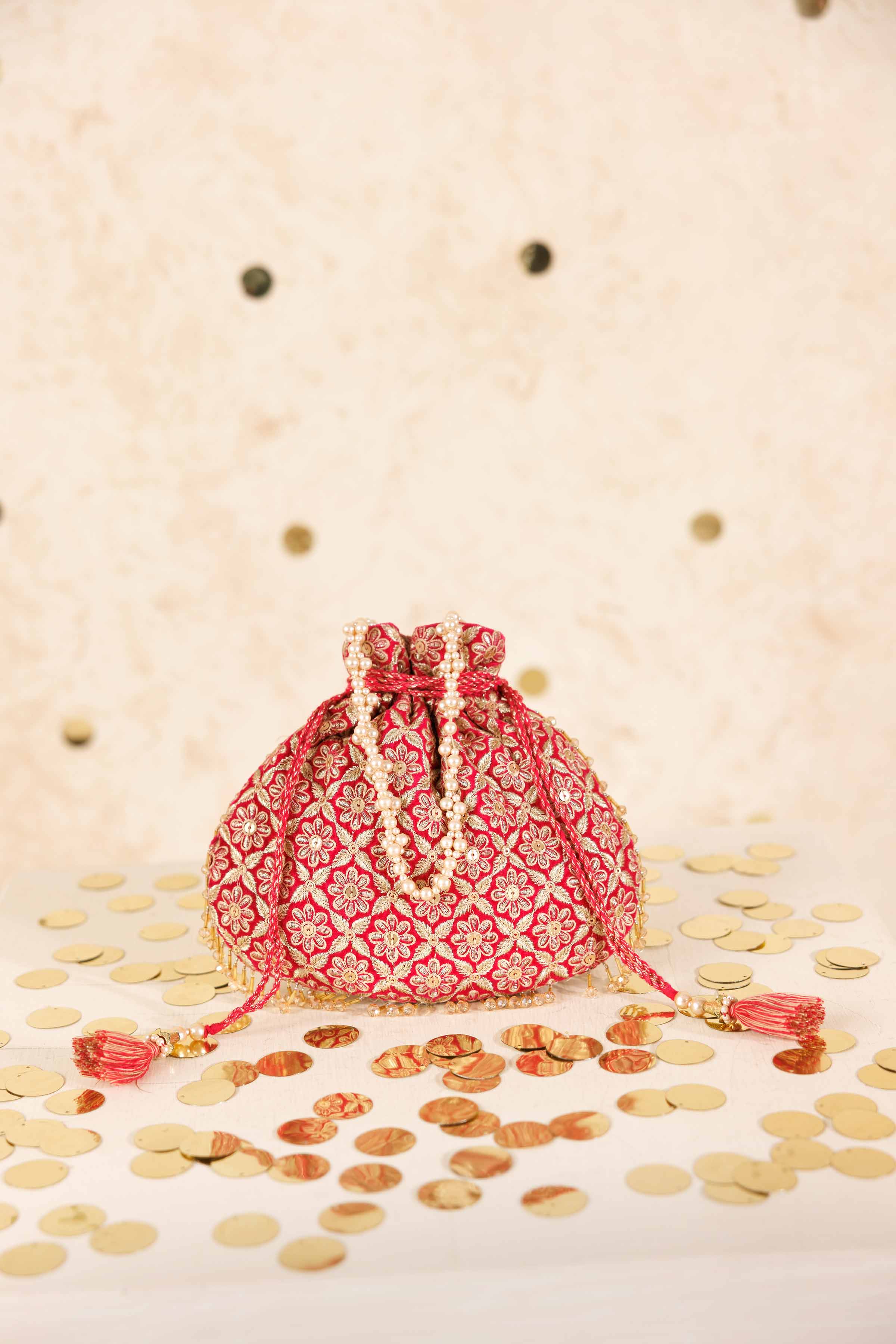 NISHATUAE - Pink Embroidered Velvet Pouch