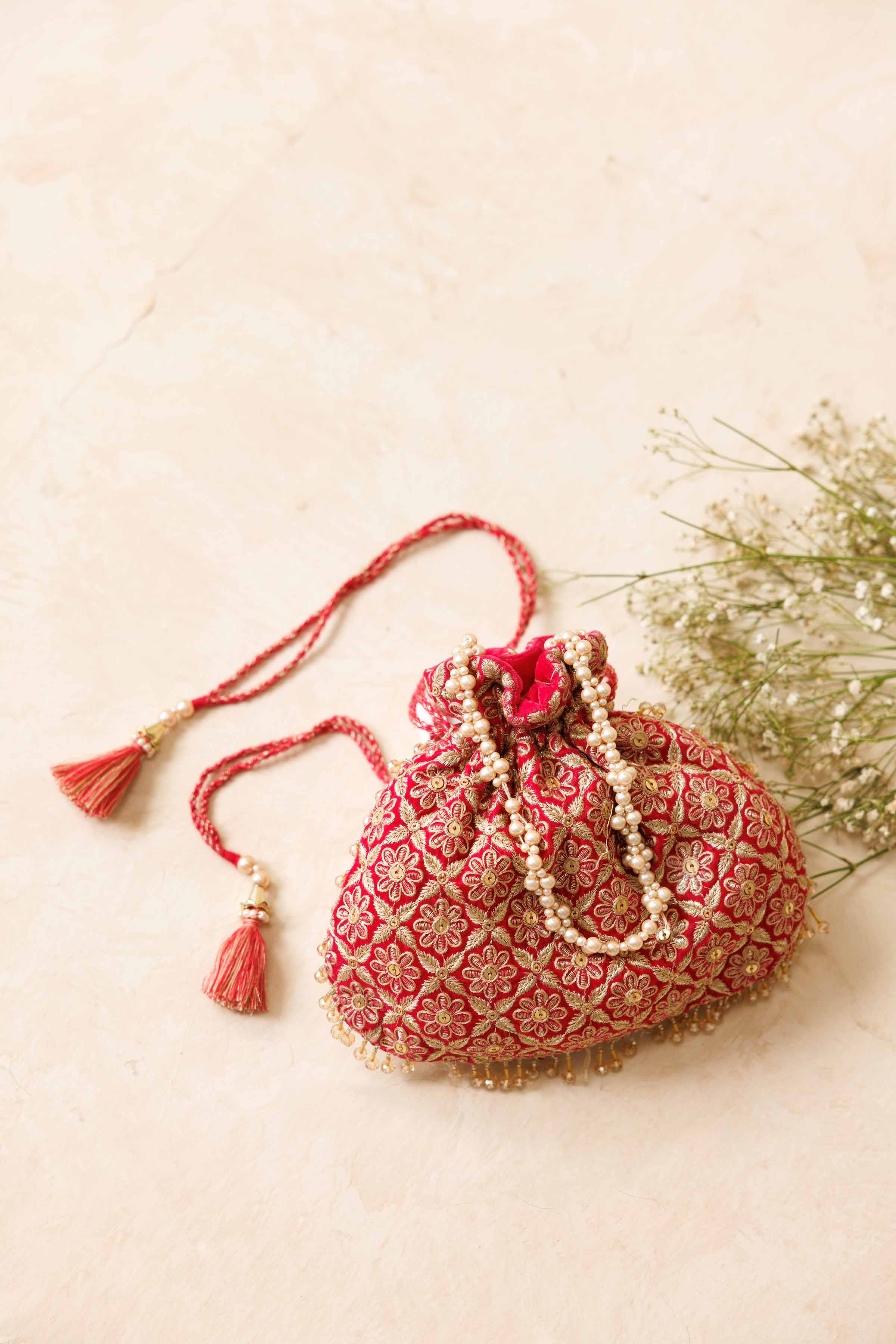 NISHATUAE - Pink Embroidered Velvet Pouch
