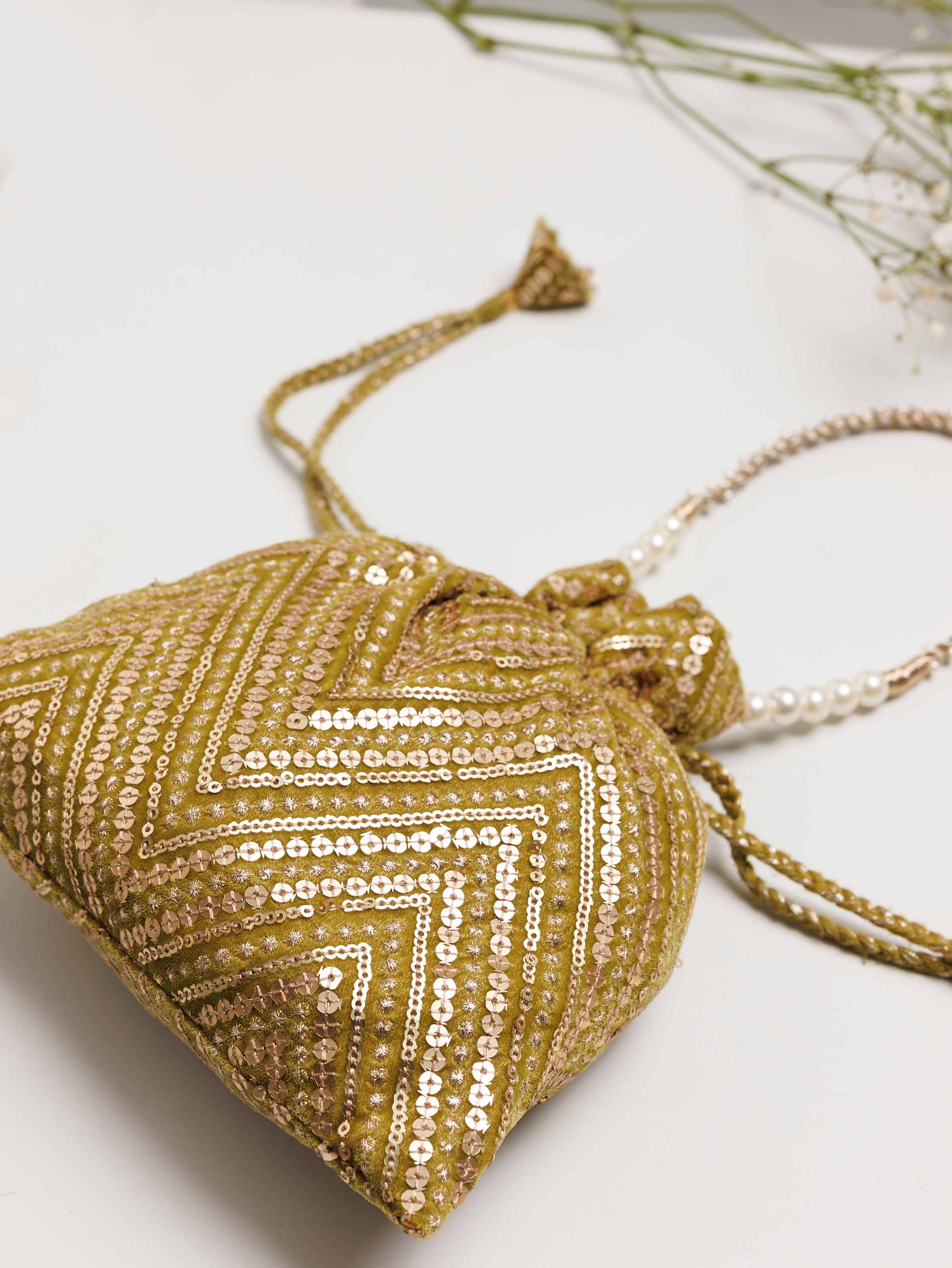 NISHATUAE - Olive Embroidered Velvet Pouch