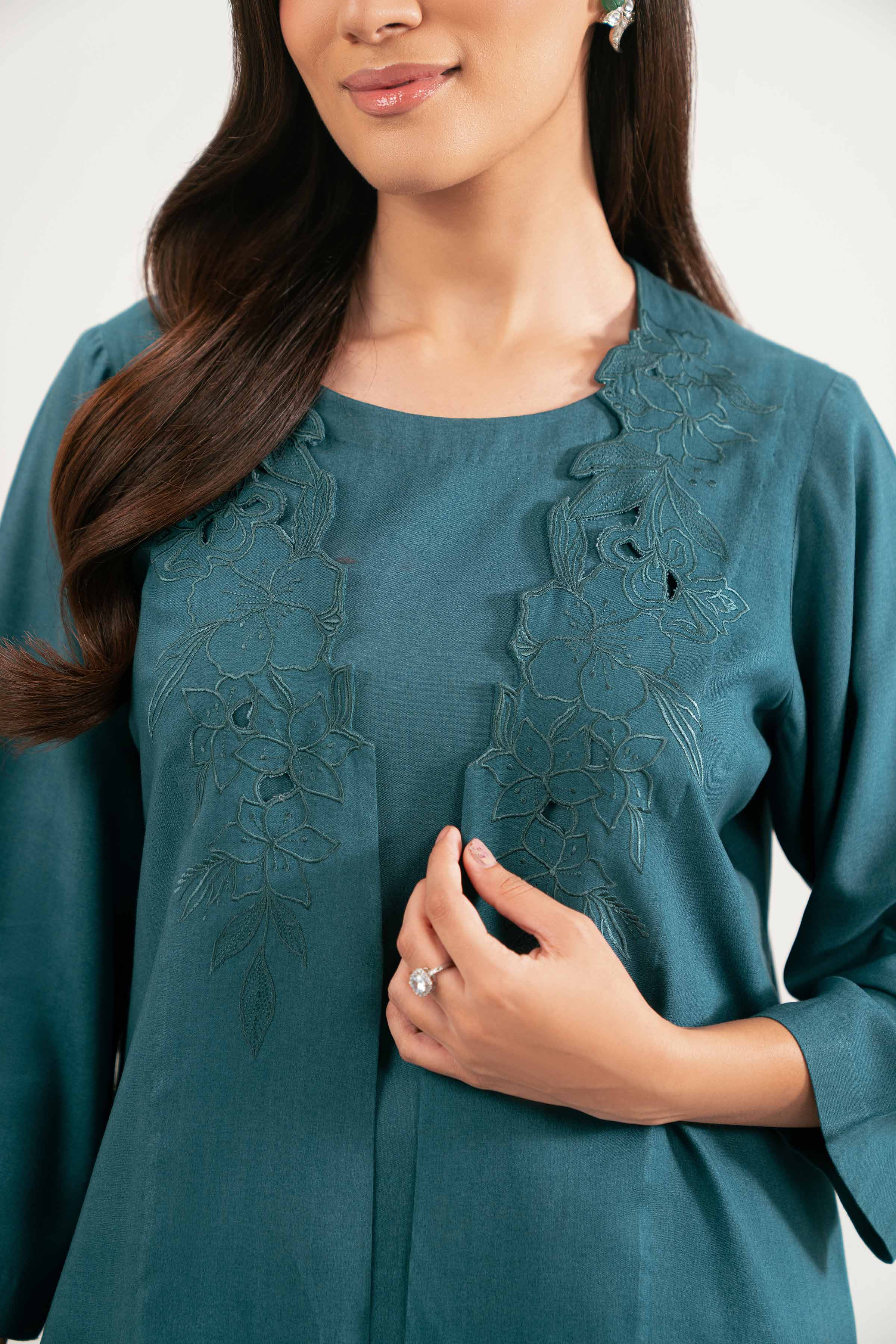 NISHATUAE - Blue Embroidered Linen 3-piece Ready to wear Suit