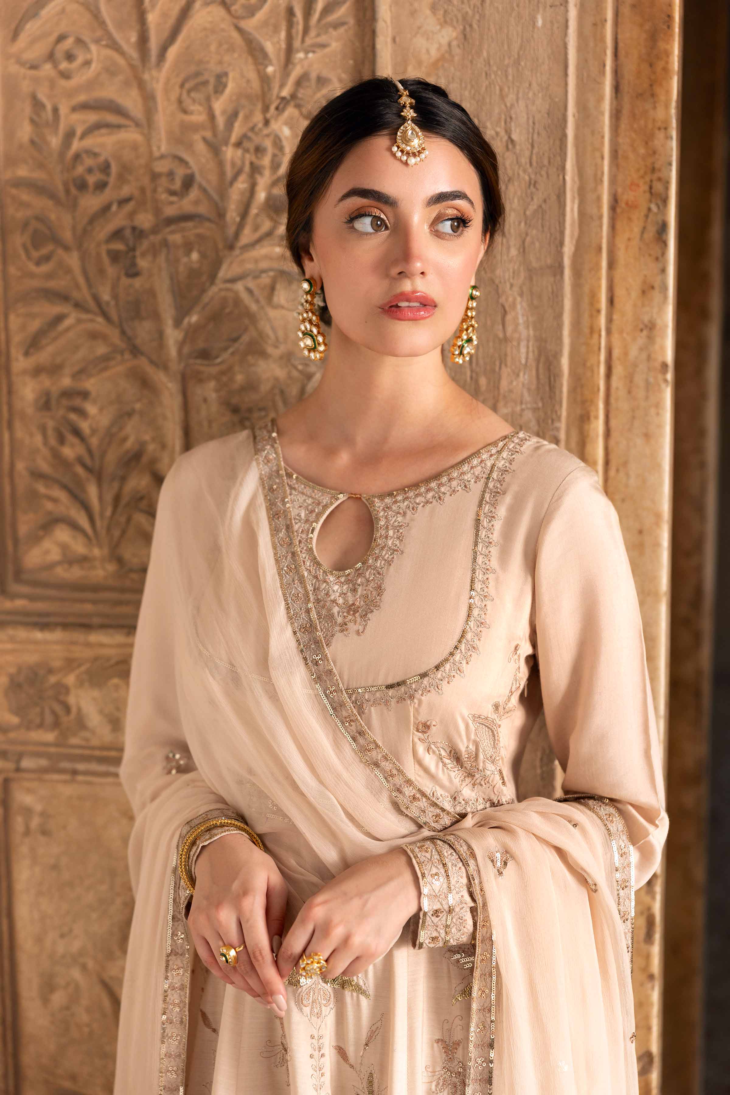 NISHATUAE - Off White Embroidered Viscose 2-piece Ready to wear Dress