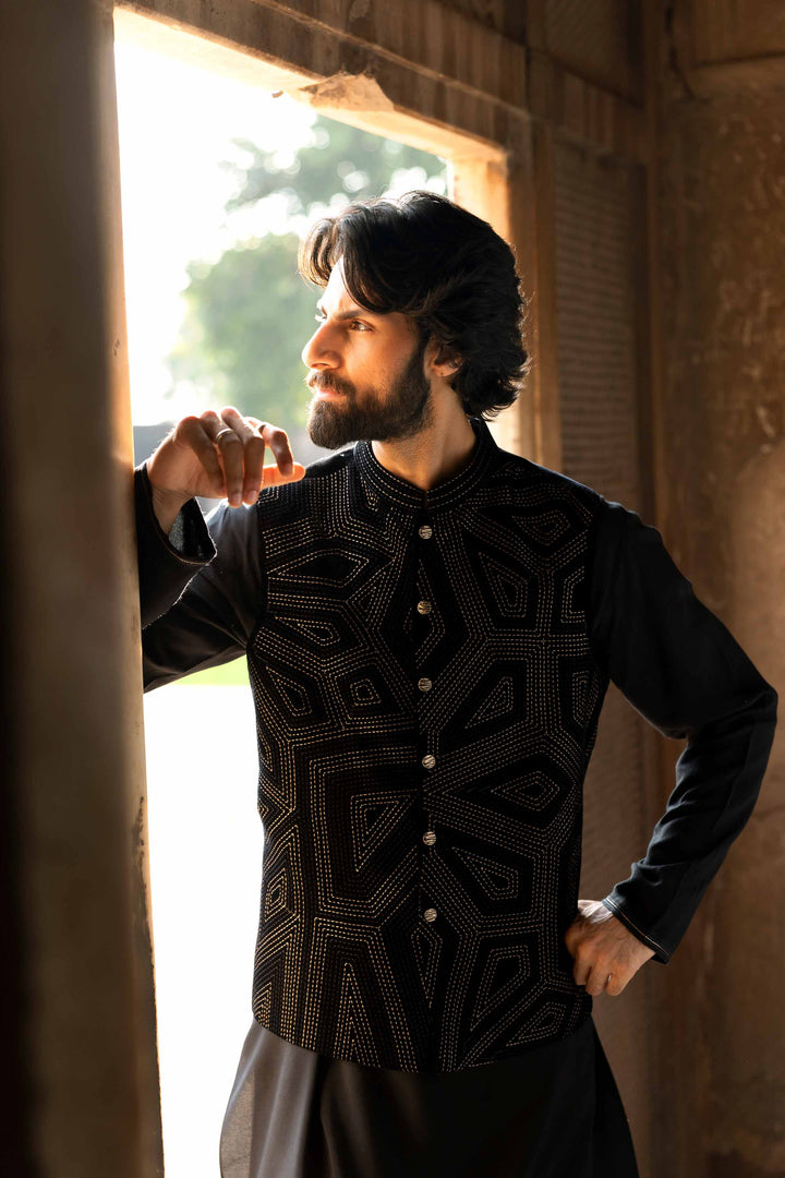 NISHATUAE - Red Embroidered Velvet Ready to wear ready to wear