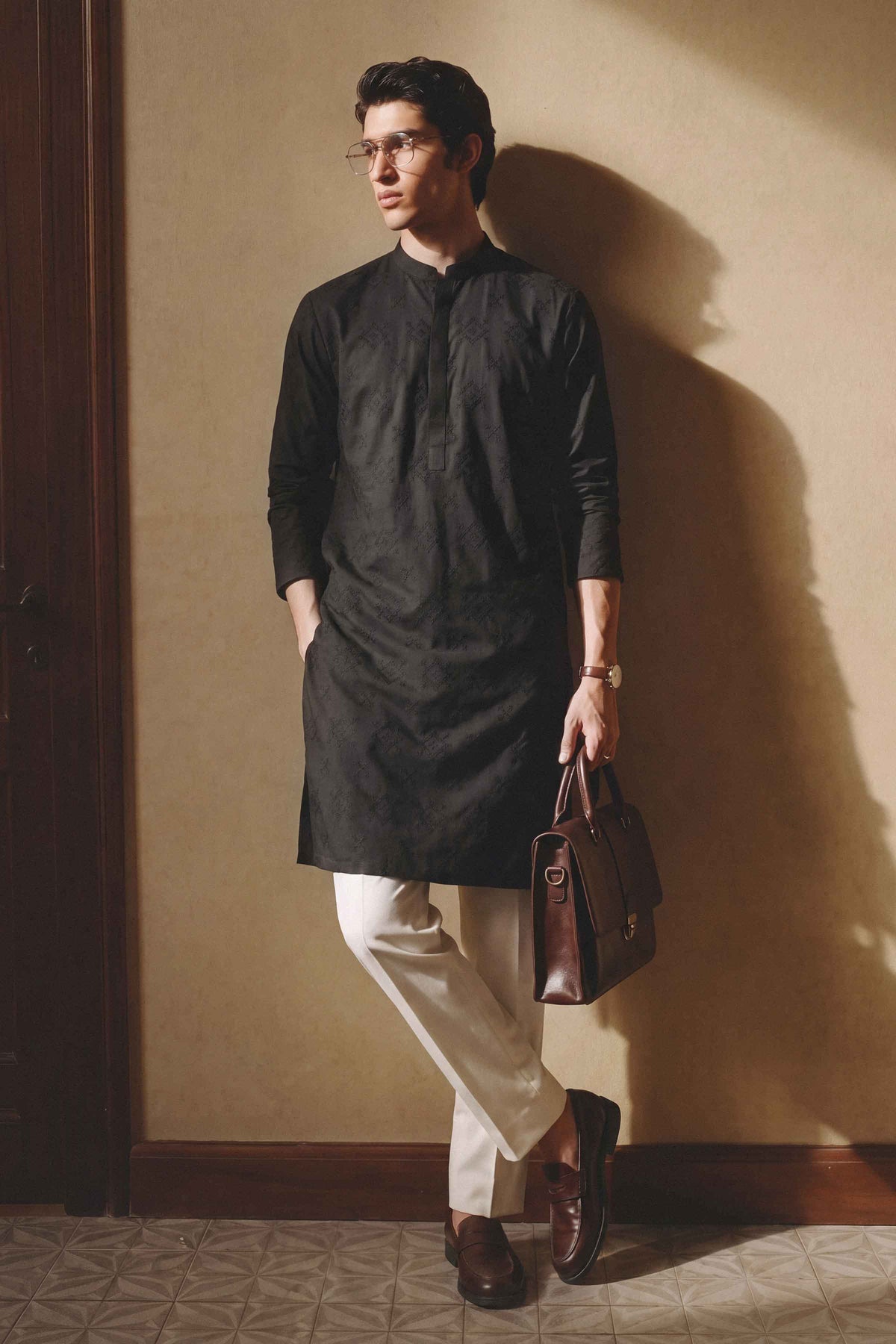Black Embroidered Kurta in Cotton ready-to-wear