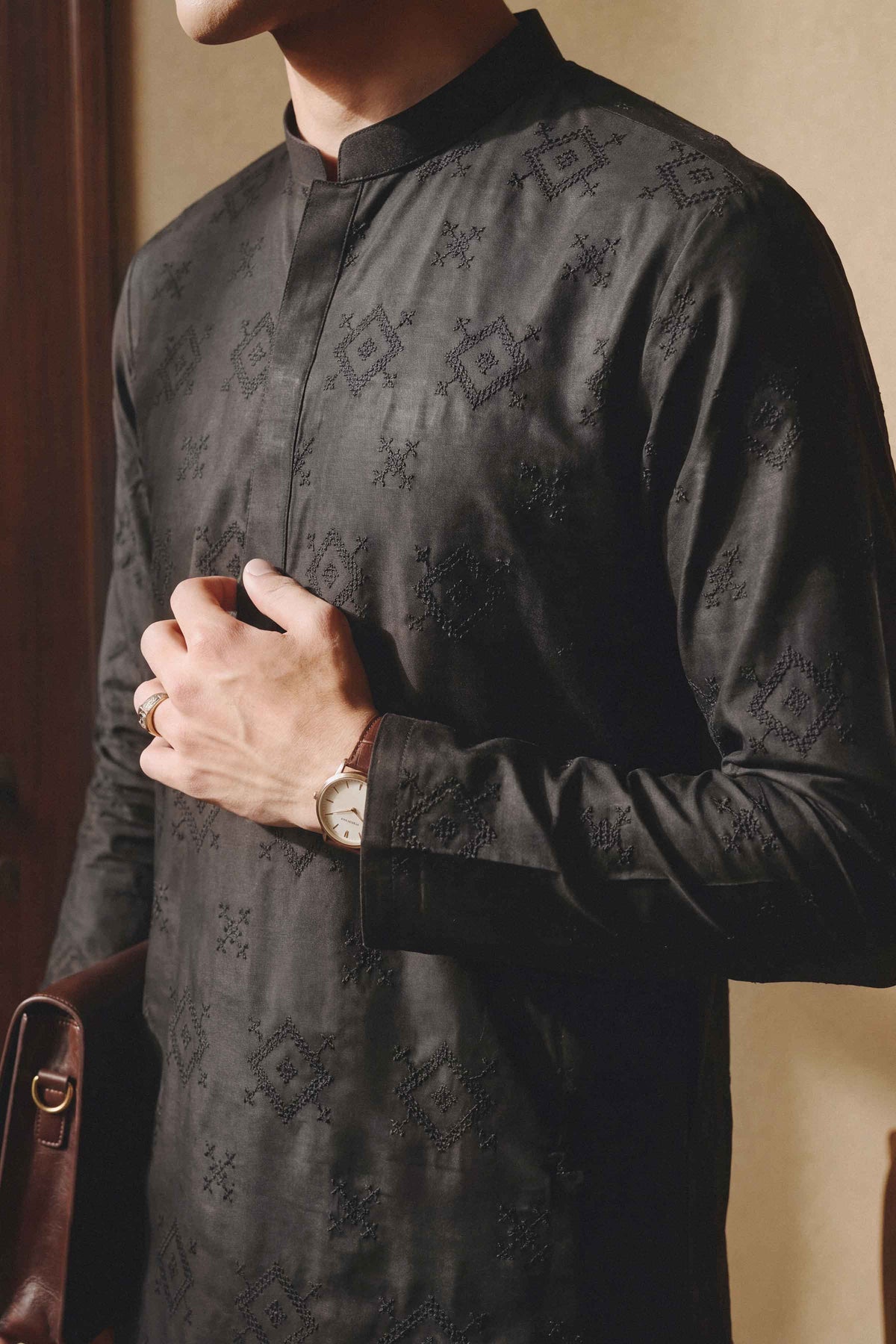 Black Embroidered Kurta in Cotton ready-to-wear