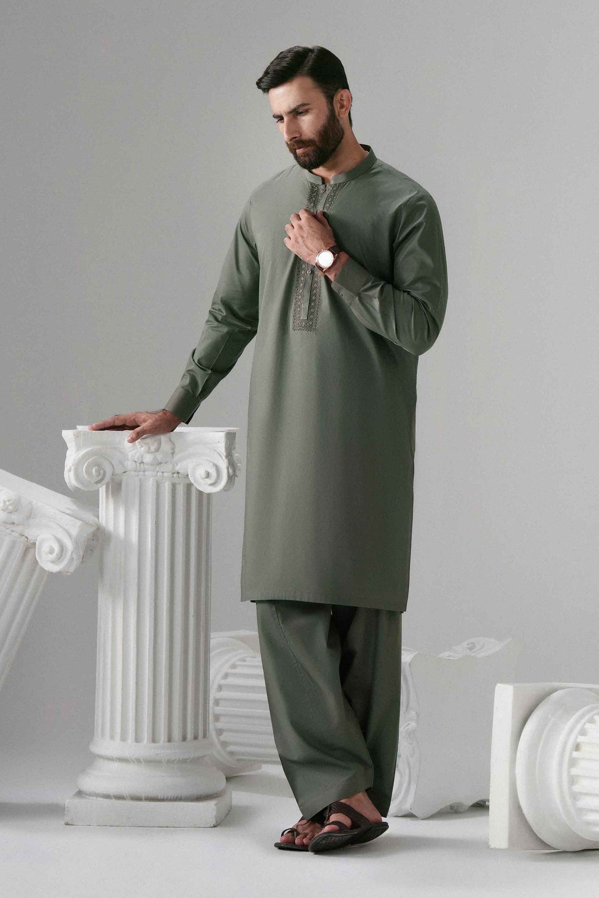 2-Piece Embroidered Suit ready-to-wear