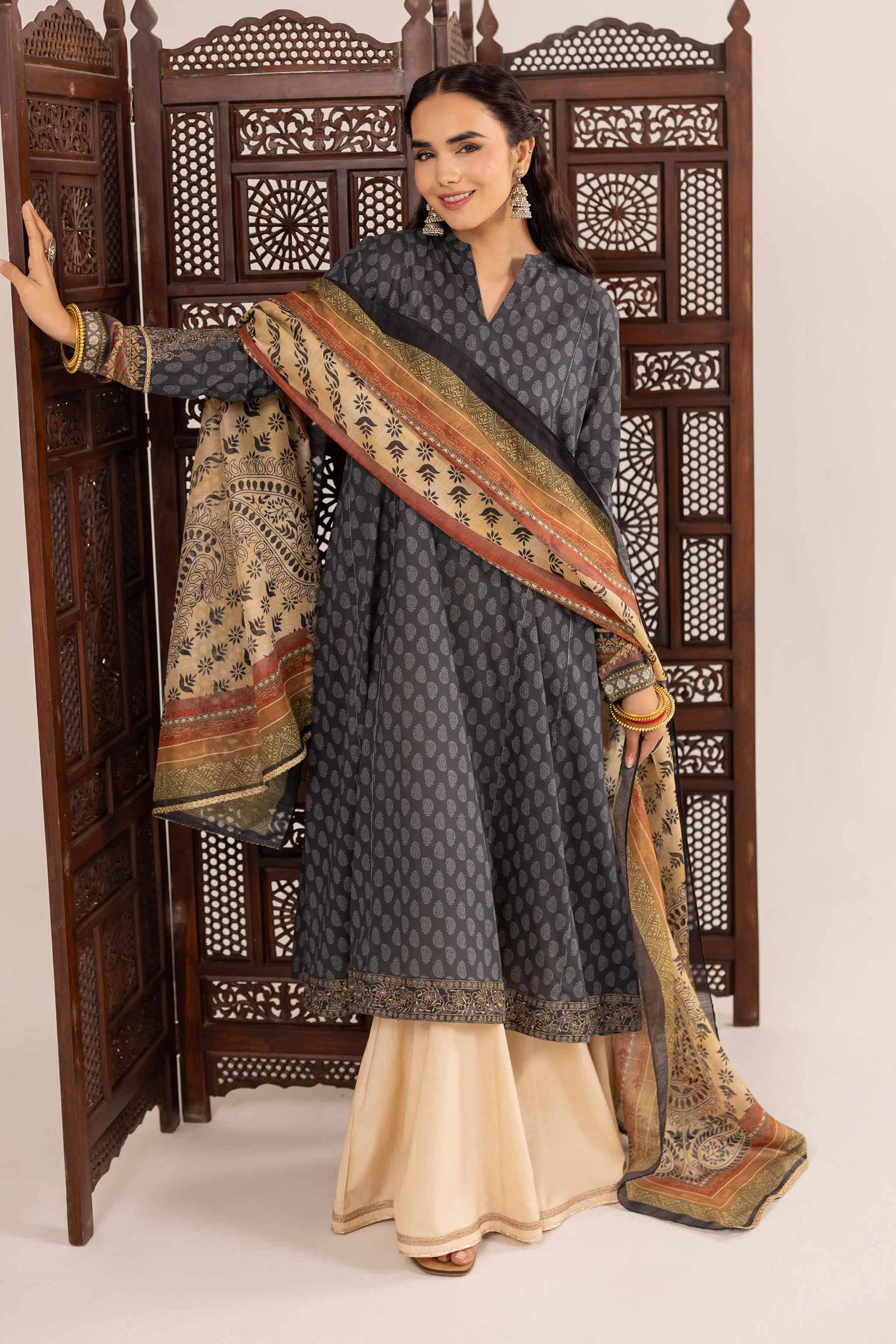2 Piece - Printed Embroidered Suit - PE25-137