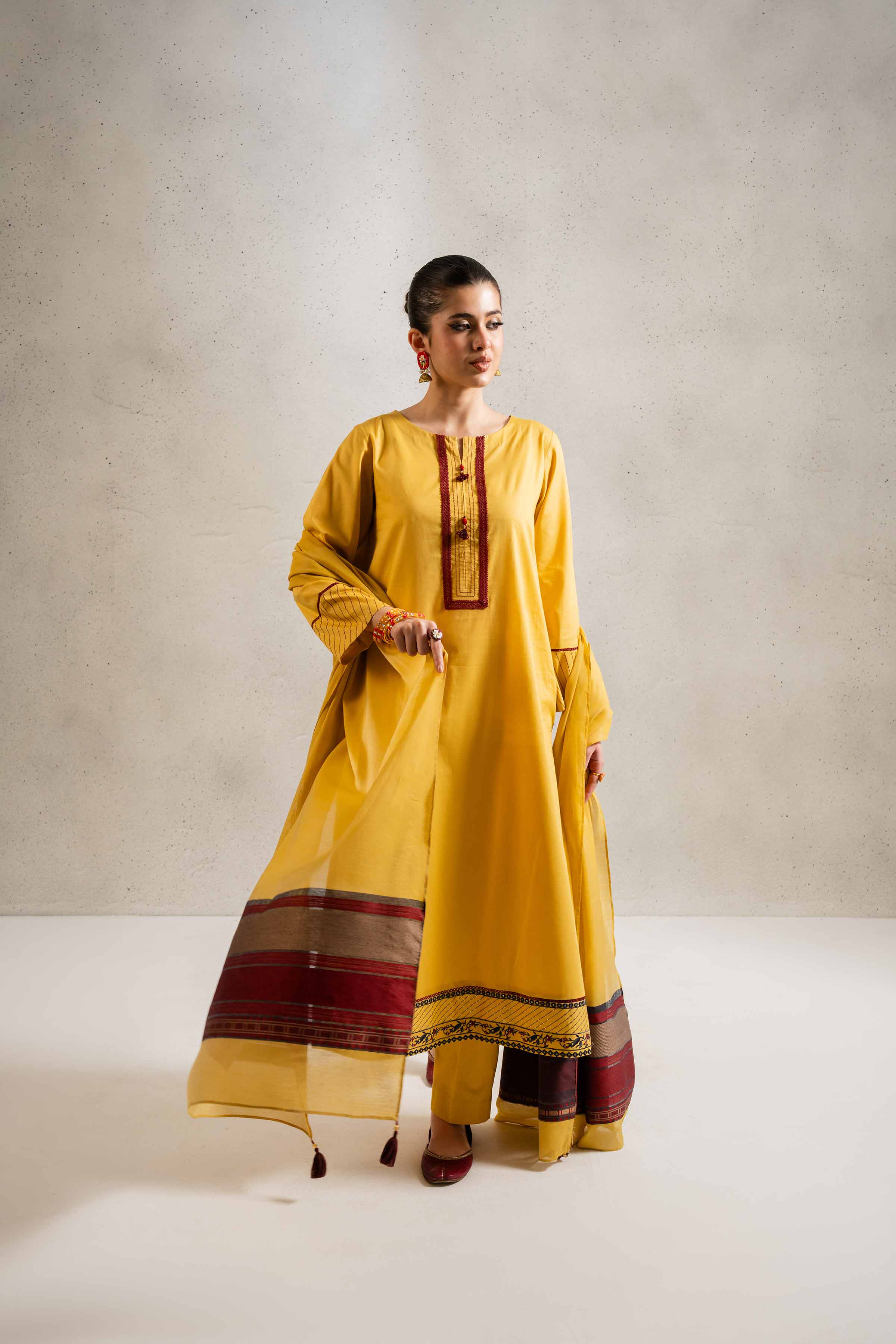 3 Piece - Embroidered Suit - PE25-318