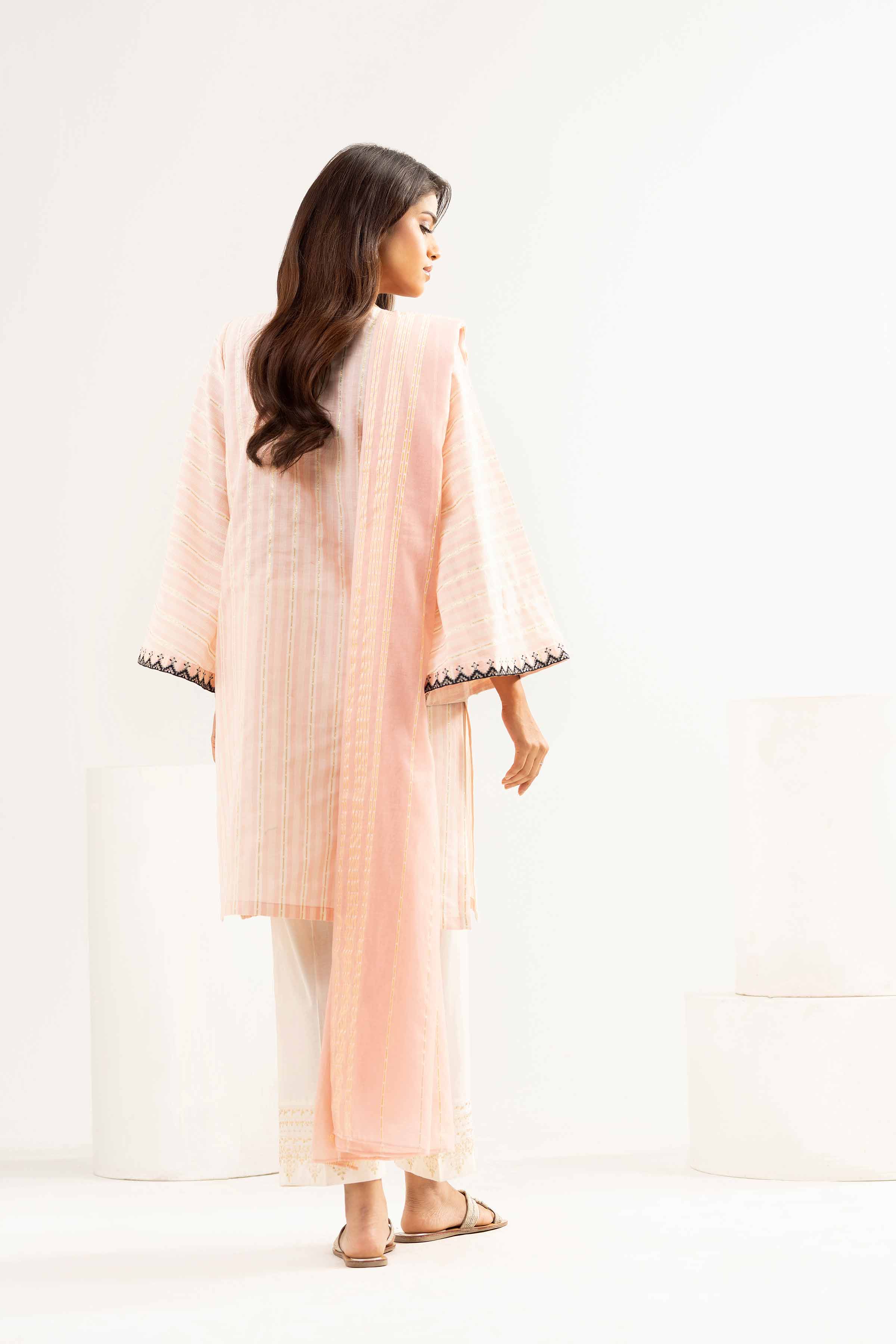 2 Piece - Embroidered Suit - PE25-358