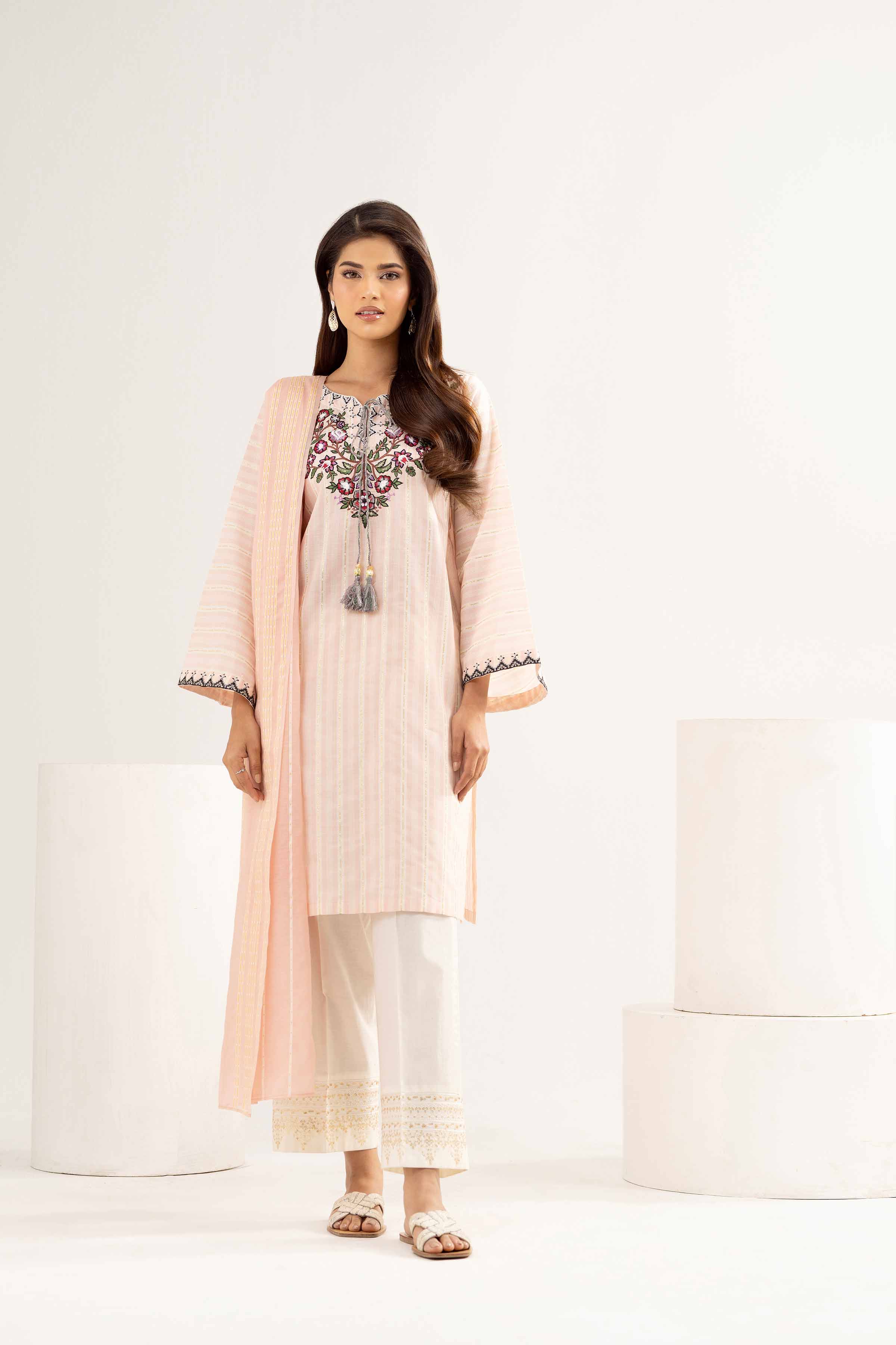 2 Piece - Embroidered Suit - PE25-358