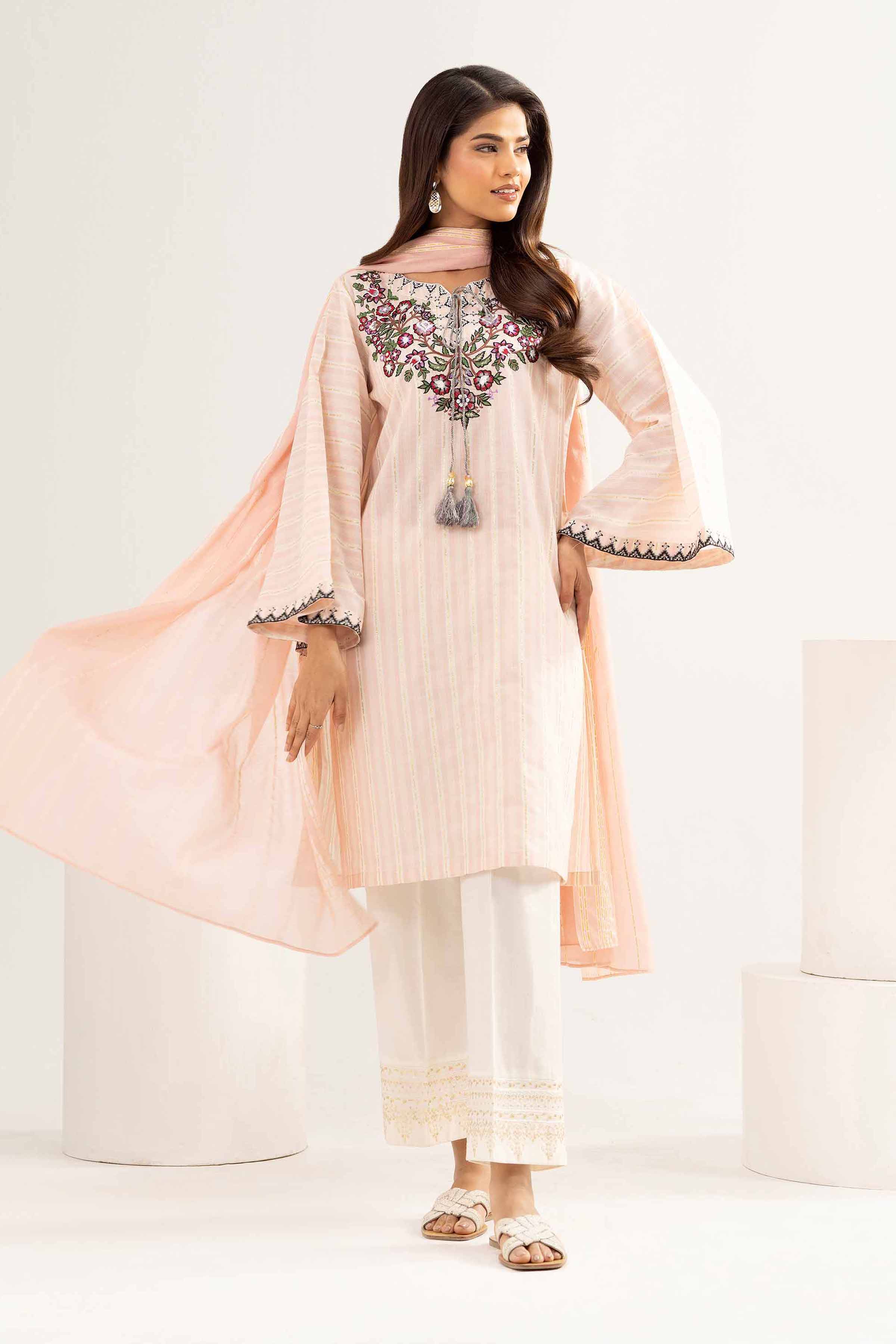 2 Piece - Embroidered Suit - PE25-358