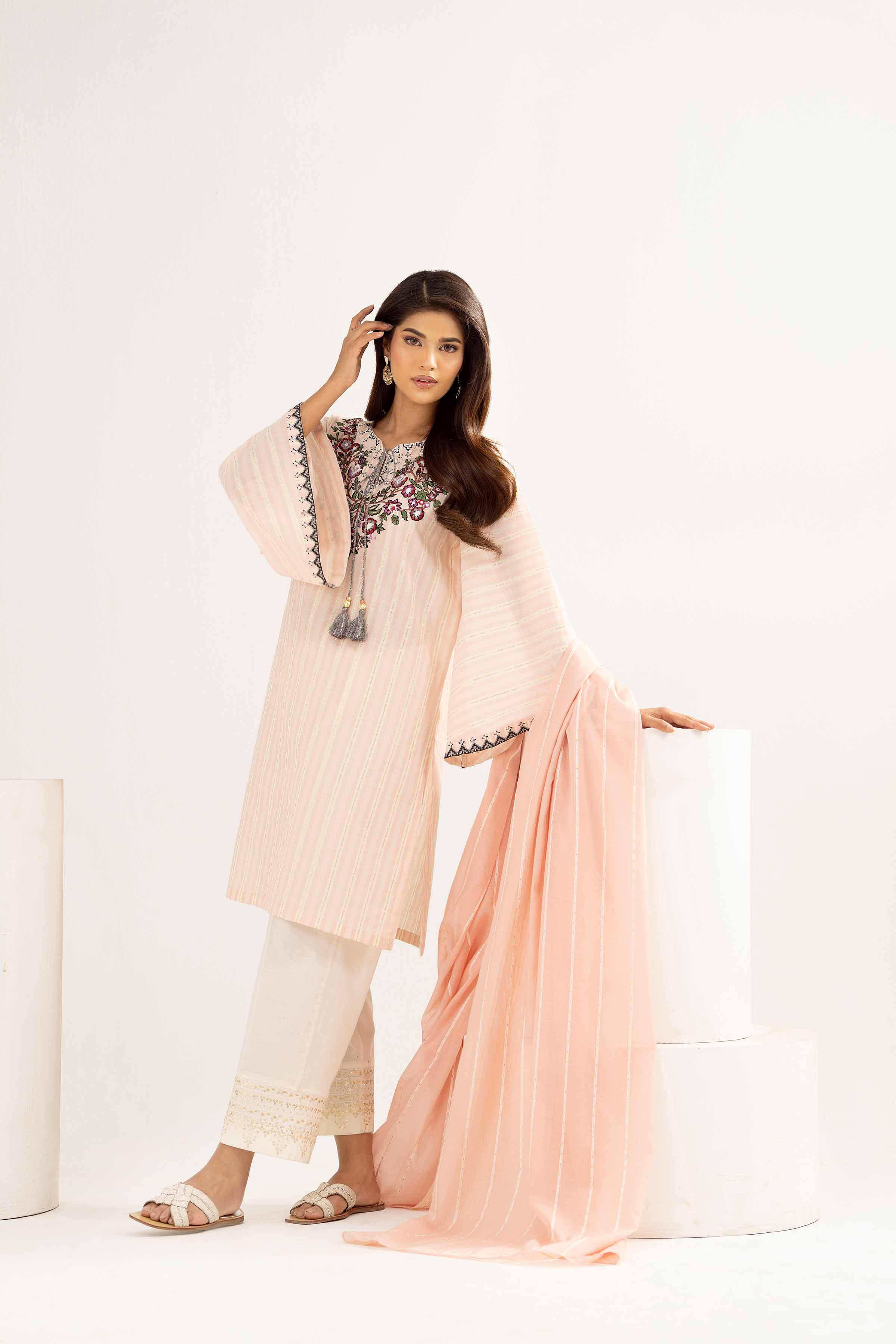 2 Piece - Embroidered Suit - PE25-358