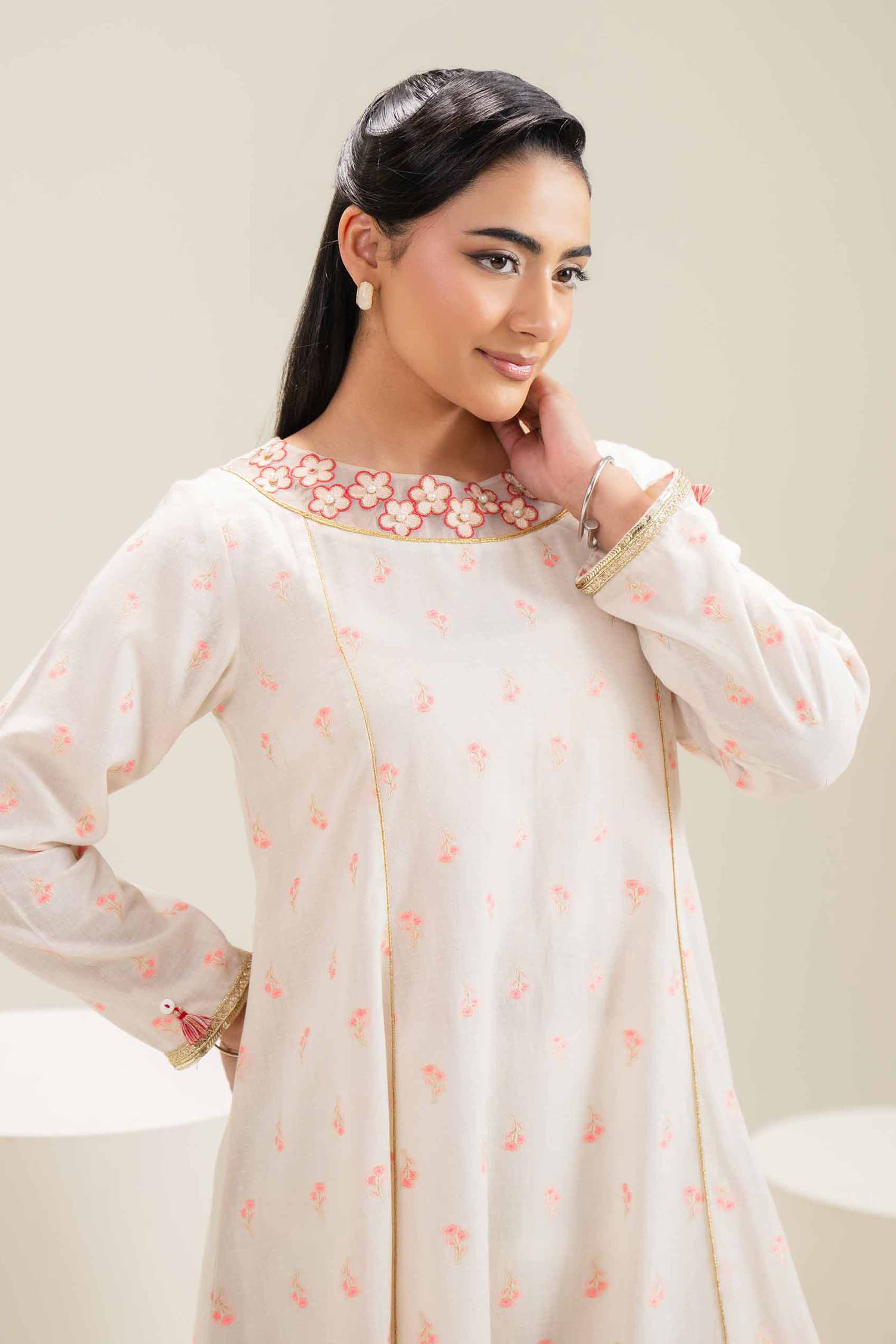 2 Piece - Embroidered Suit - PE25-44