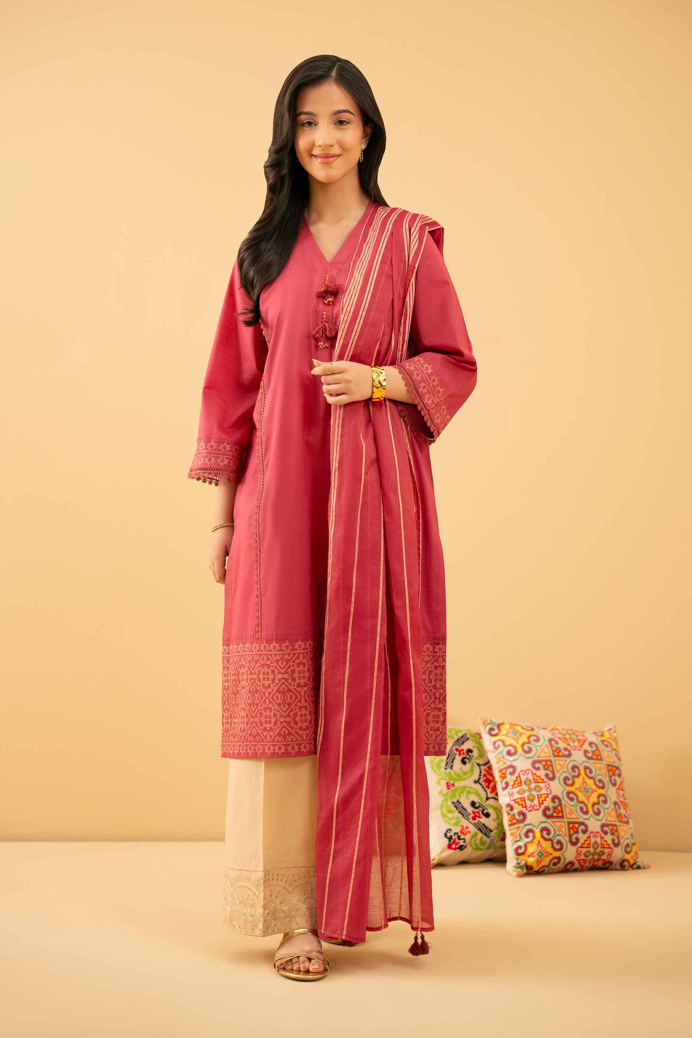 2 Piece - Embroidered Suit - PE25-474