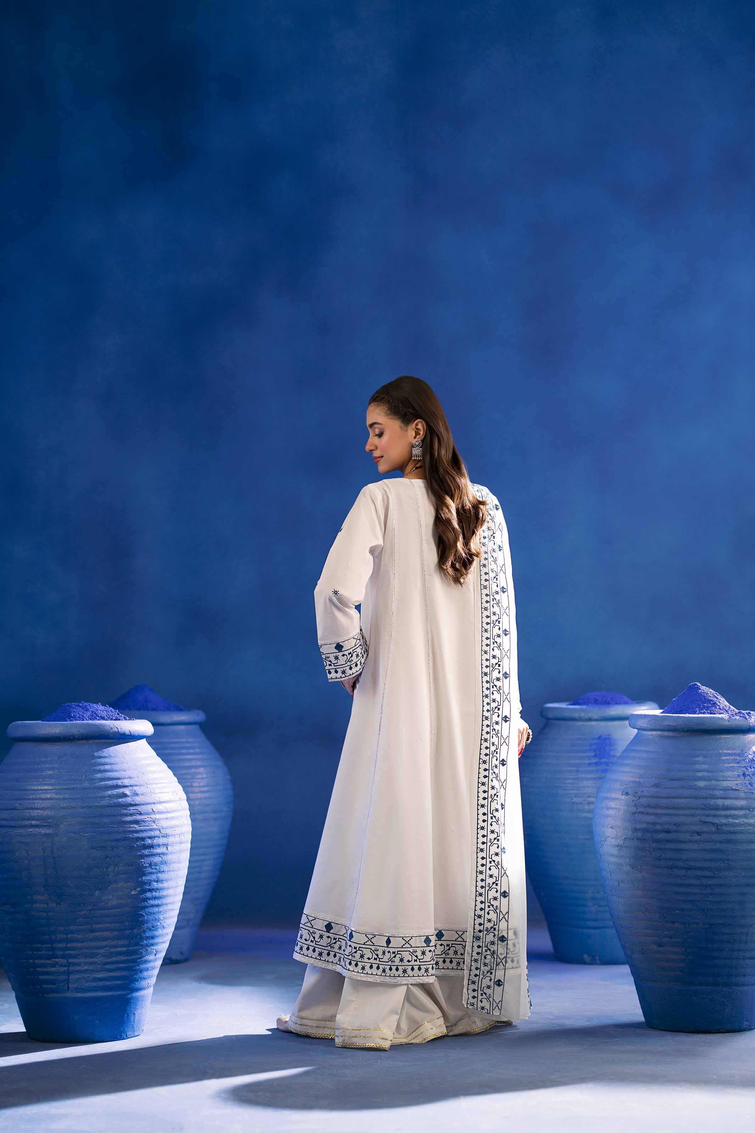 2 Piece - Embroidered Suit - PE25-65