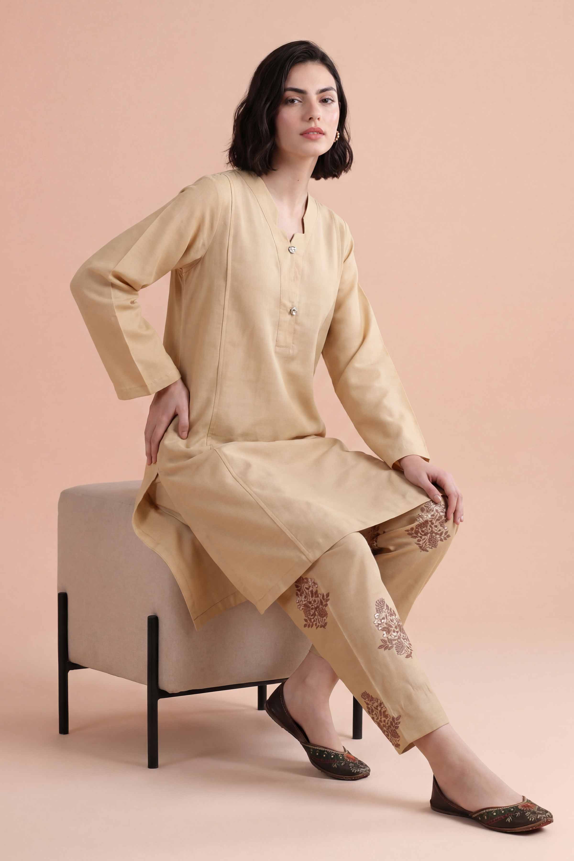 2 Piece - Embroidered Suit - PE26-172